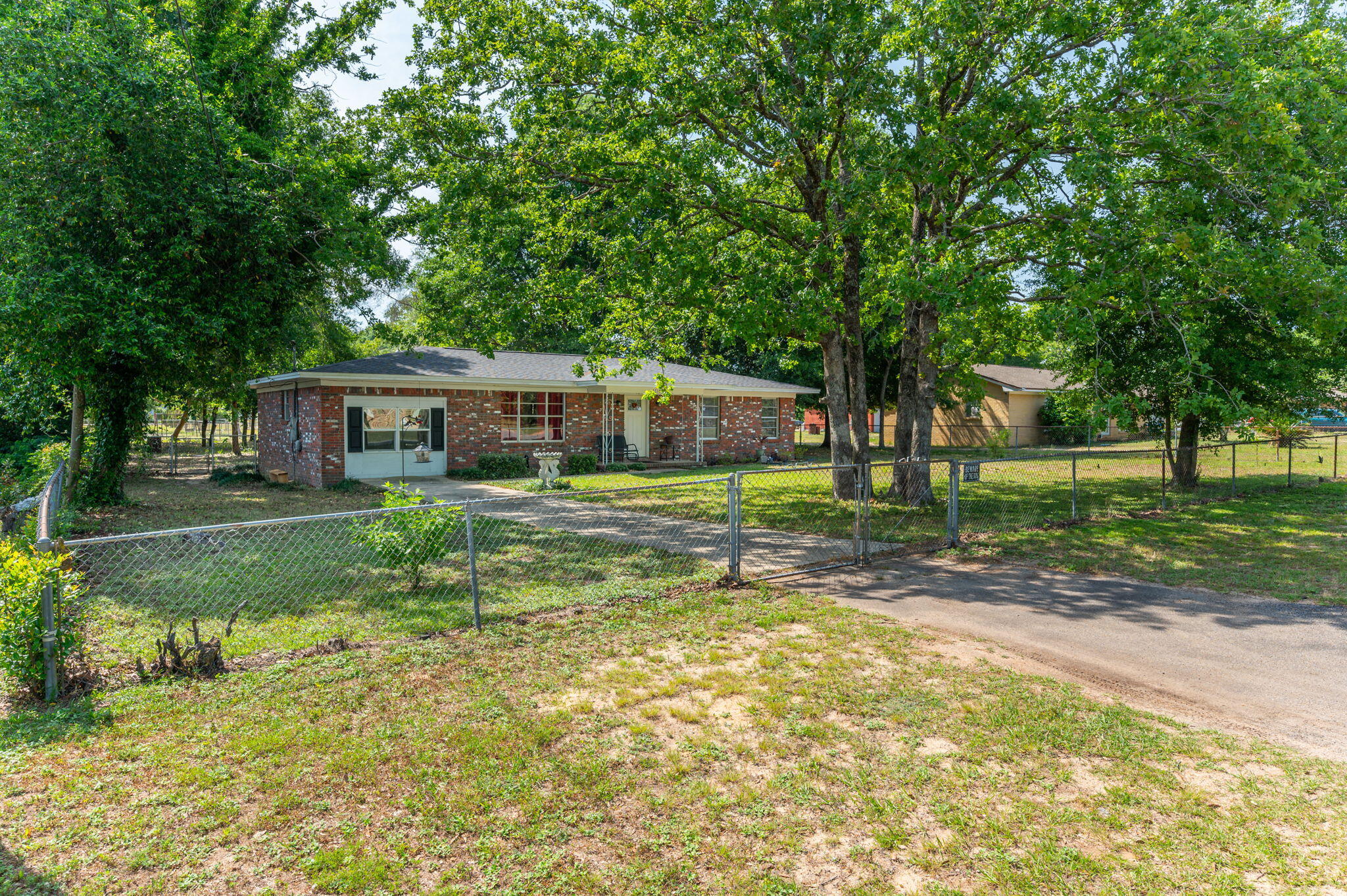 ADAMS POWELL EAST - Residential