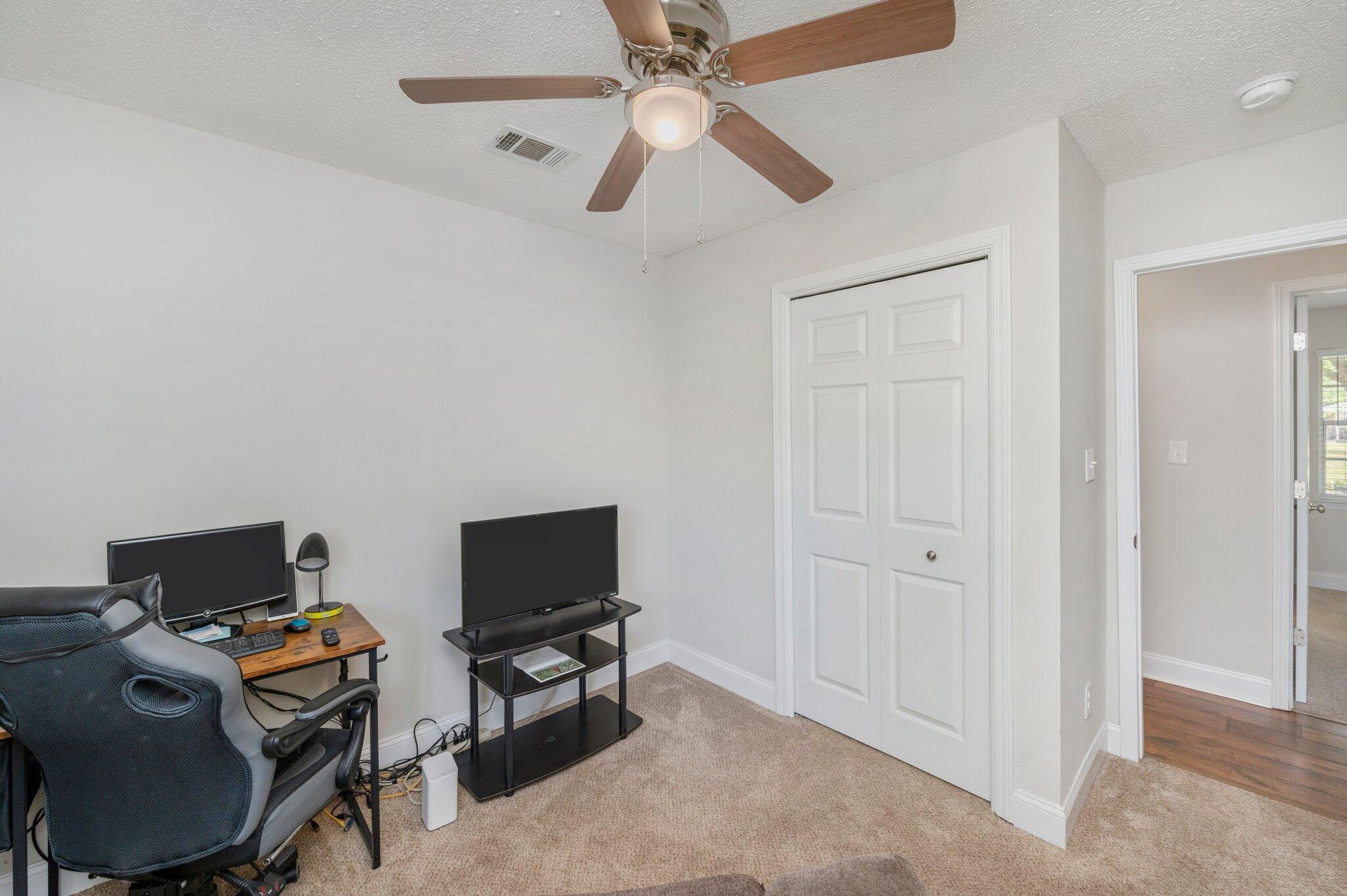 ADAMS POWELL EAST - Residential