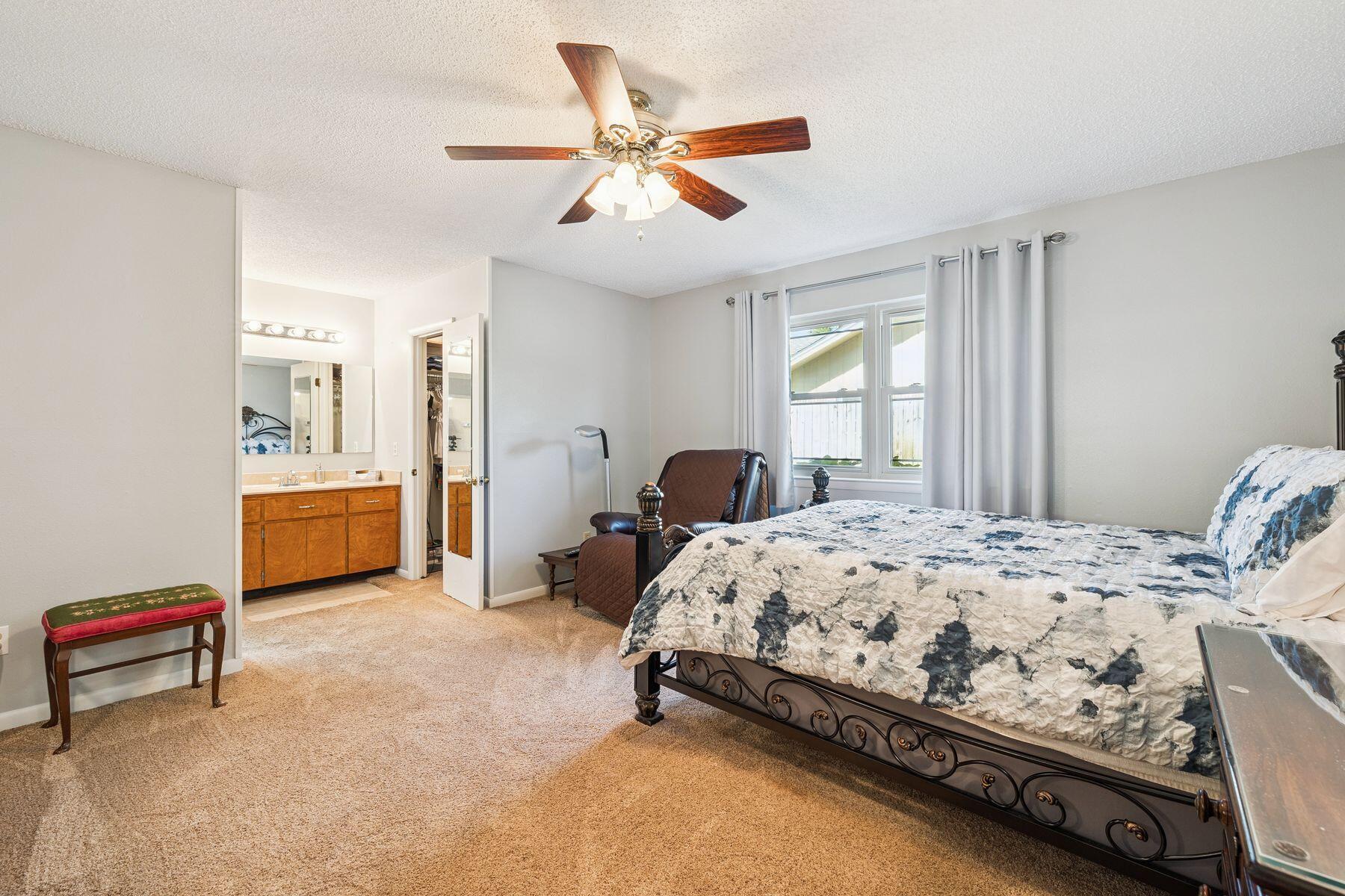 MARY ESTHER MANOR - Residential