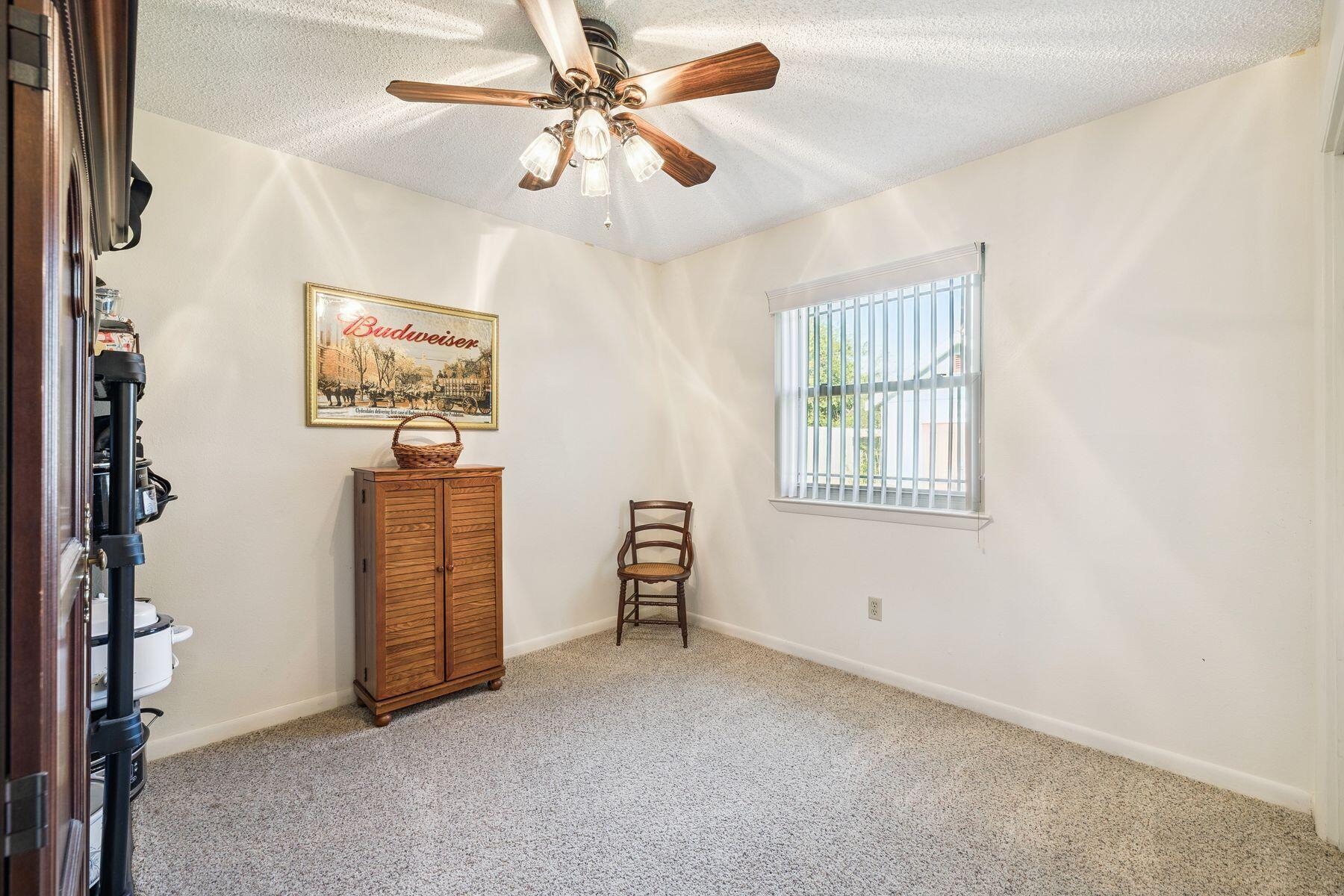 MARY ESTHER MANOR - Residential