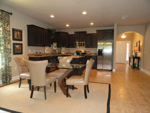 AUTUMN WOODS - Residential