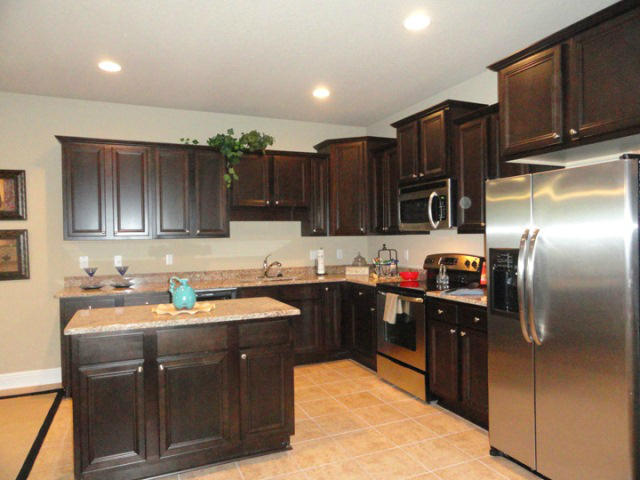 AUTUMN WOODS - Residential