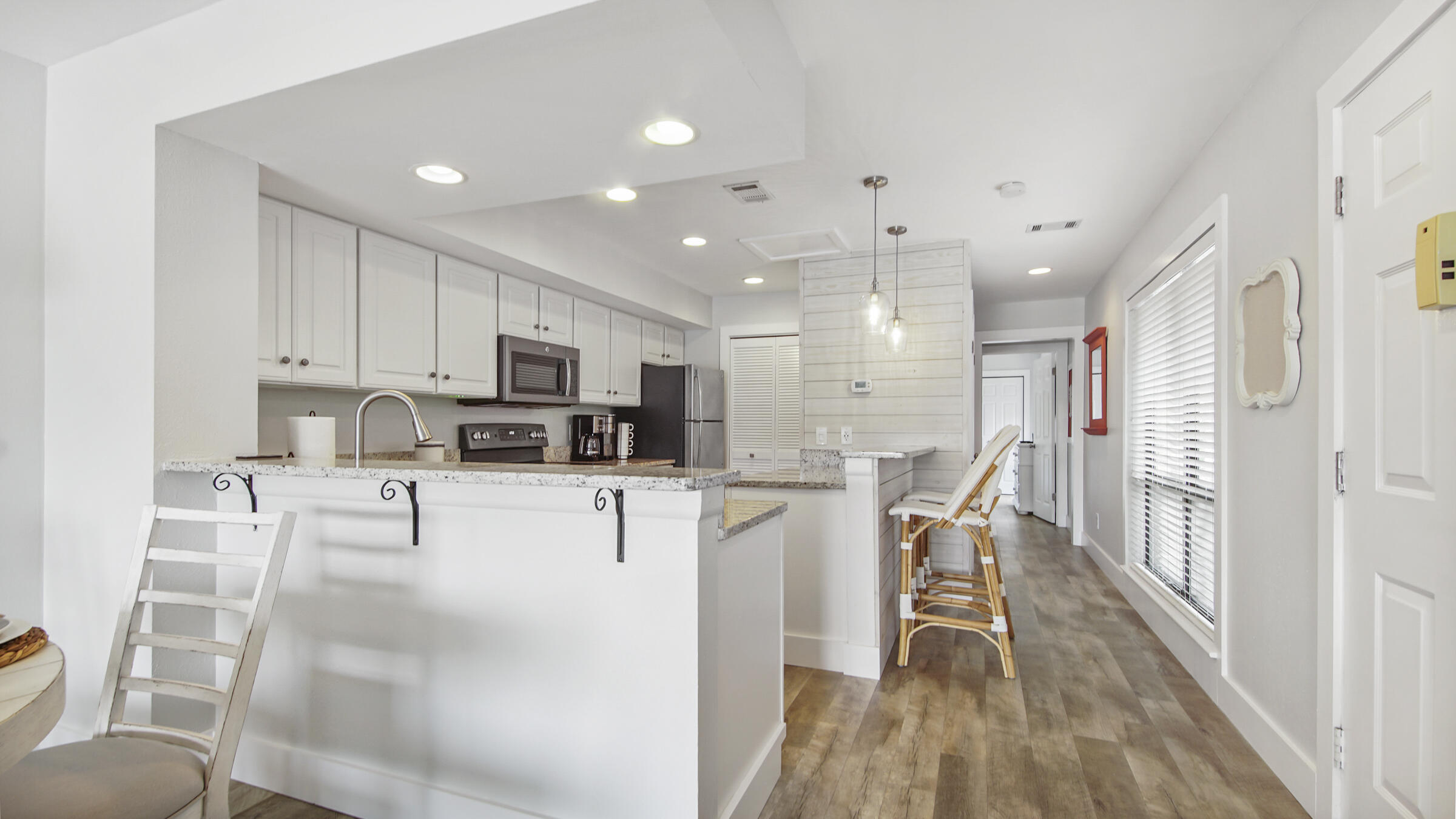 HARBOUR POINTE - Residential