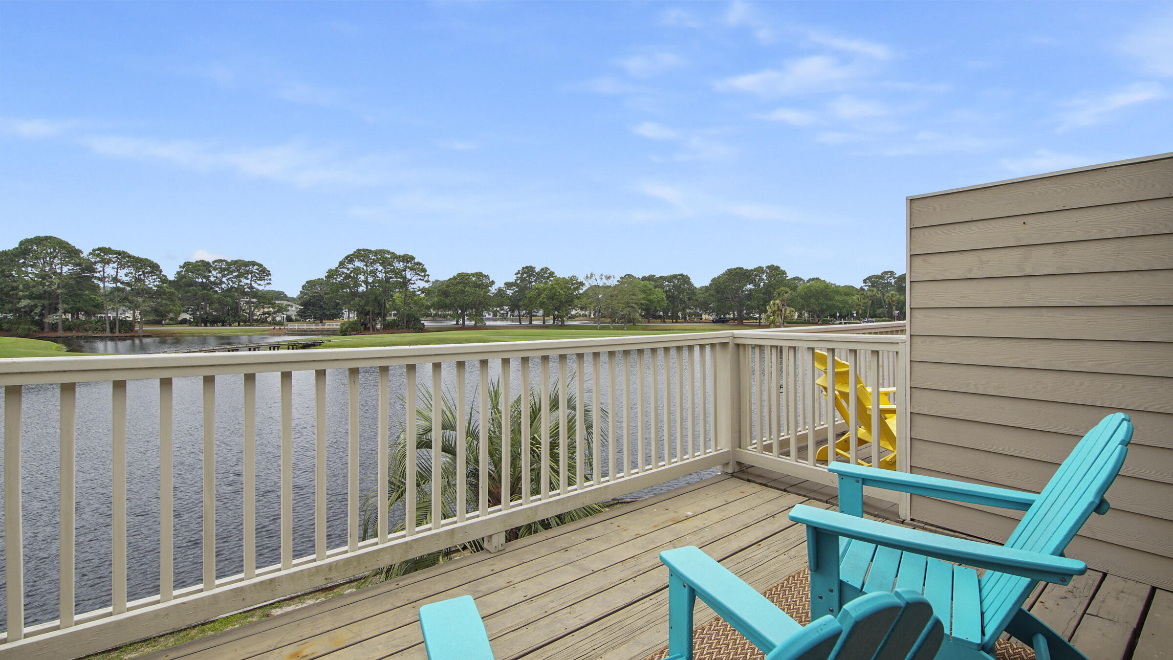 HARBOUR POINTE - Residential