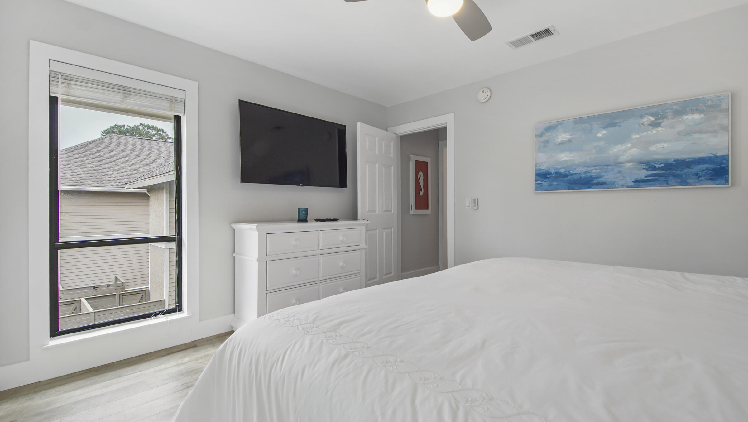 HARBOUR POINTE - Residential
