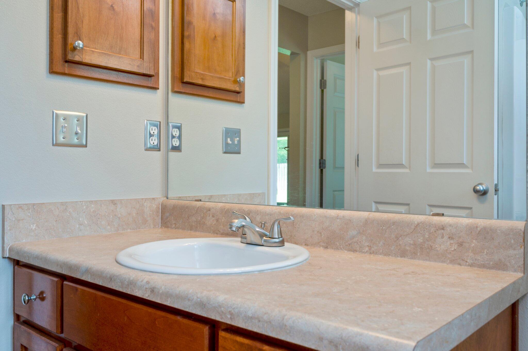 ALICIA PLACE - Residential Lease