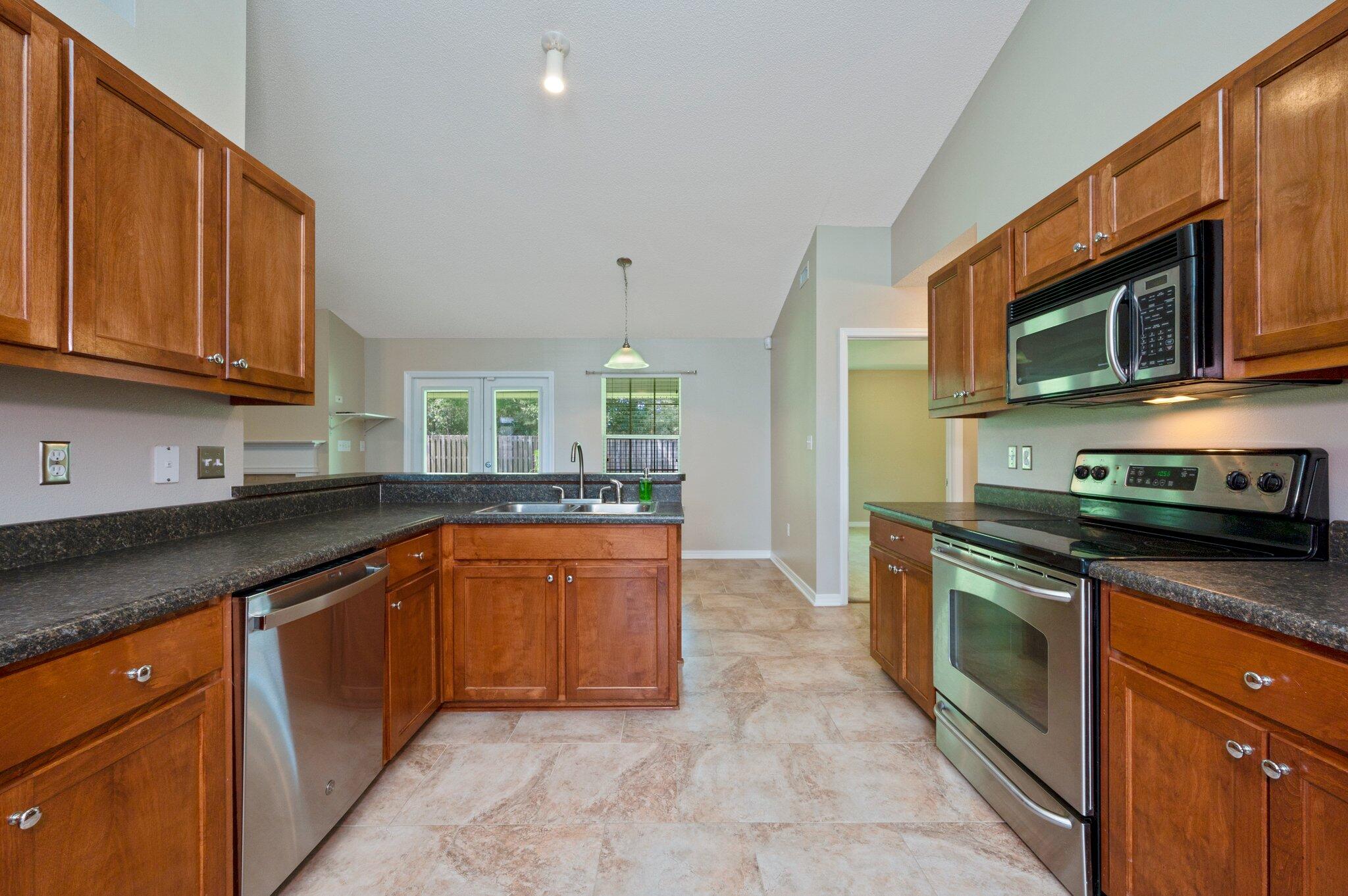 ALICIA PLACE - Residential Lease