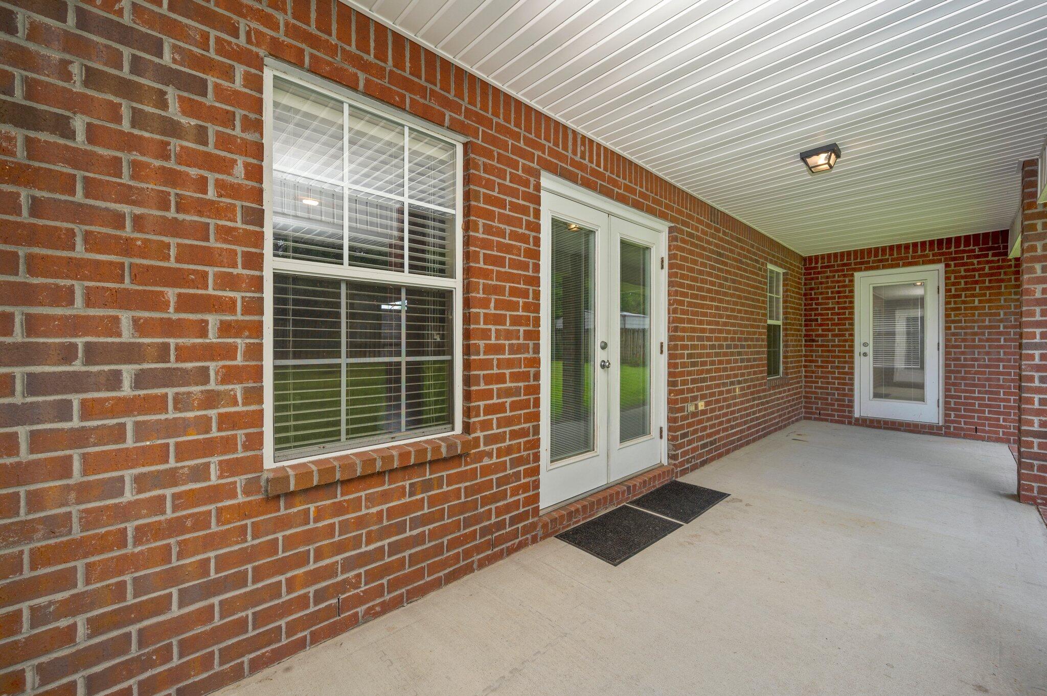 ALICIA PLACE - Residential Lease