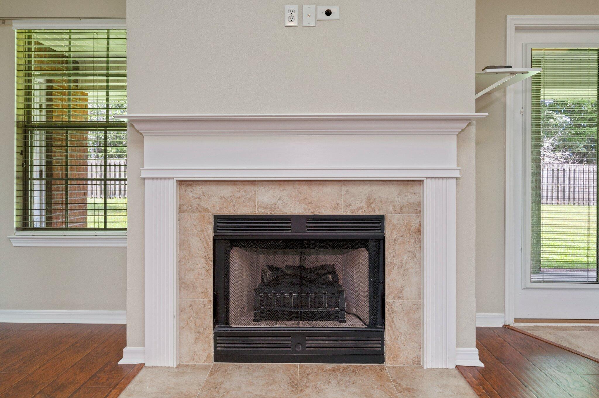ALICIA PLACE - Residential Lease