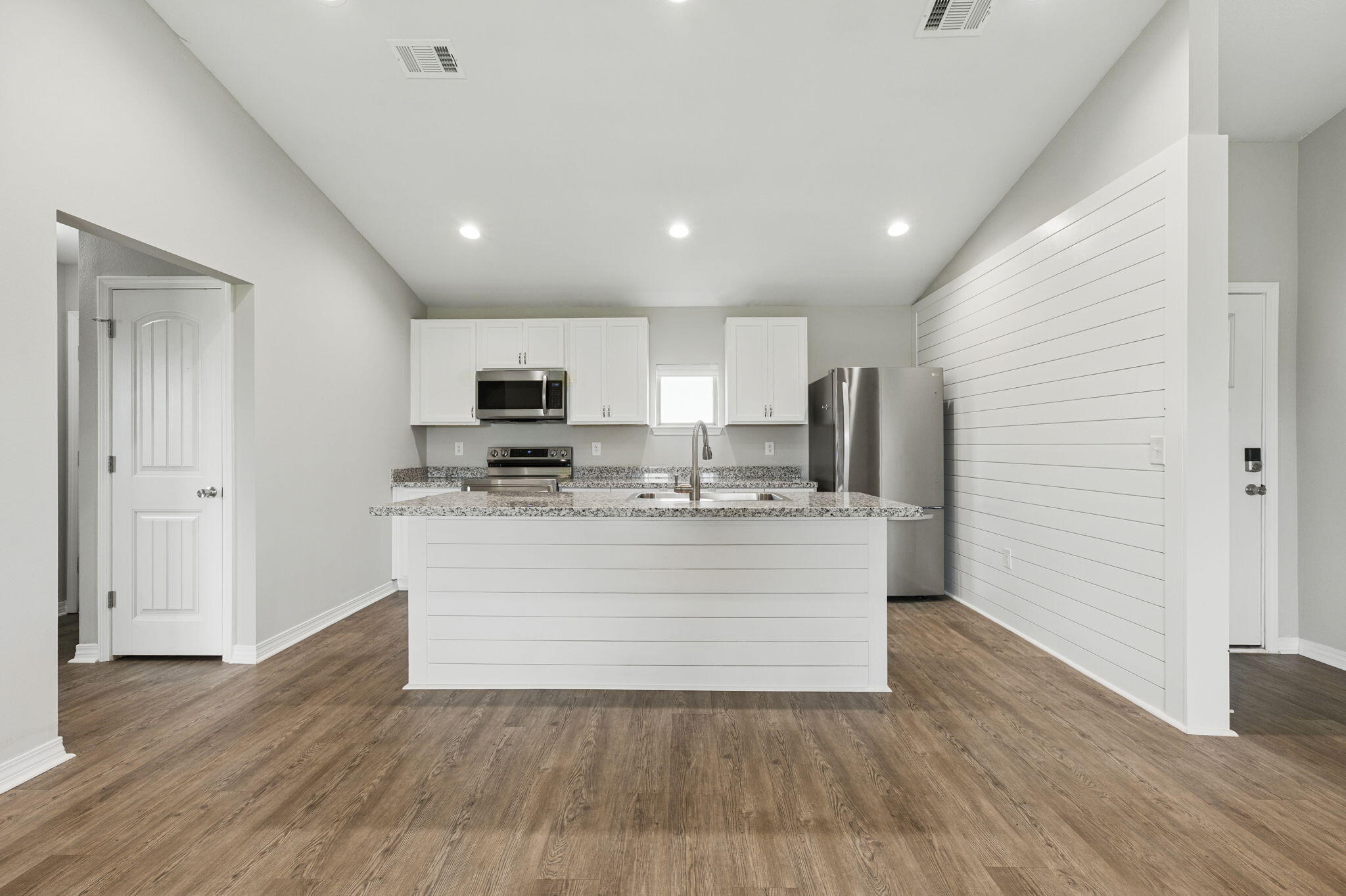 NO RECORDED SUBDIVISION - Residential