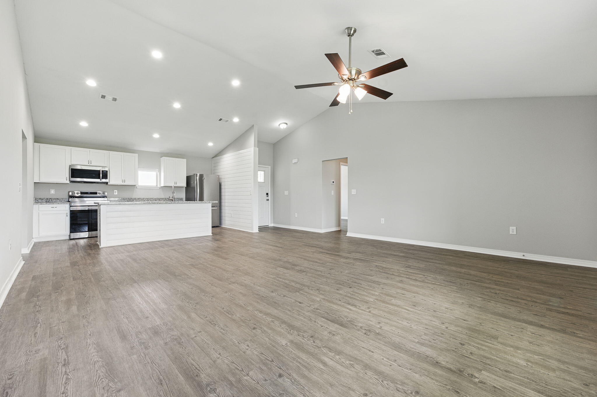 NO RECORDED SUBDIVISION - Residential
