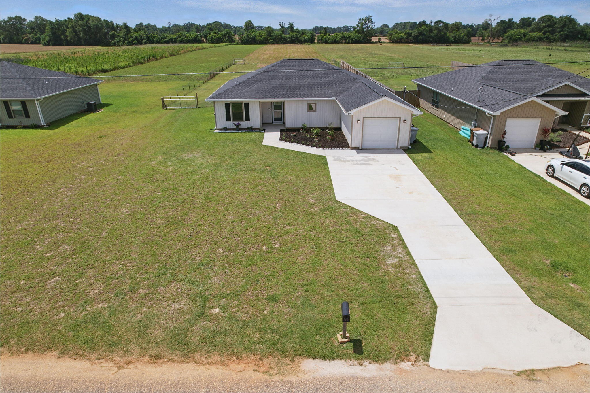 NO RECORDED SUBDIVISION - Residential