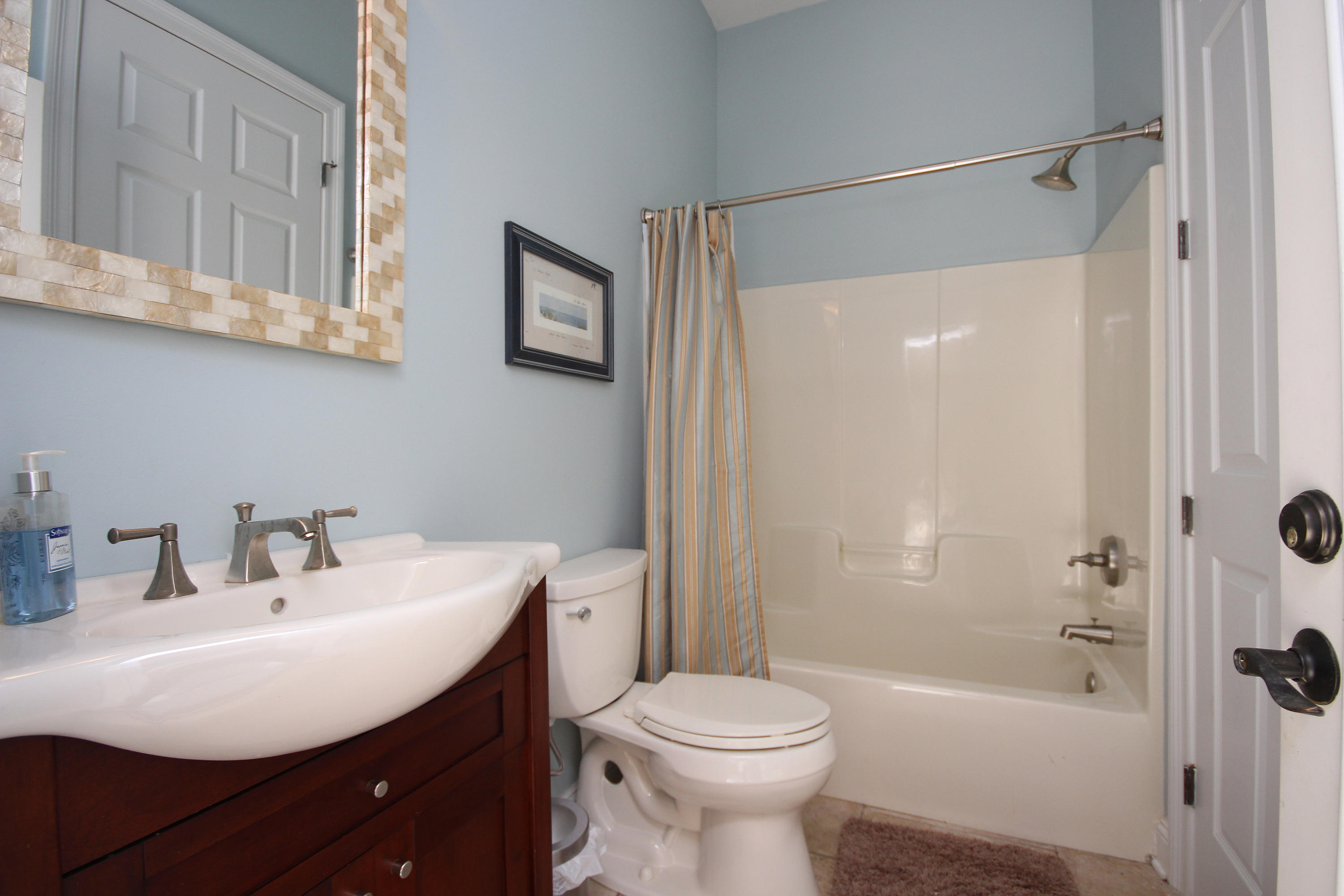 ROBLEDAL ESTATES - Residential