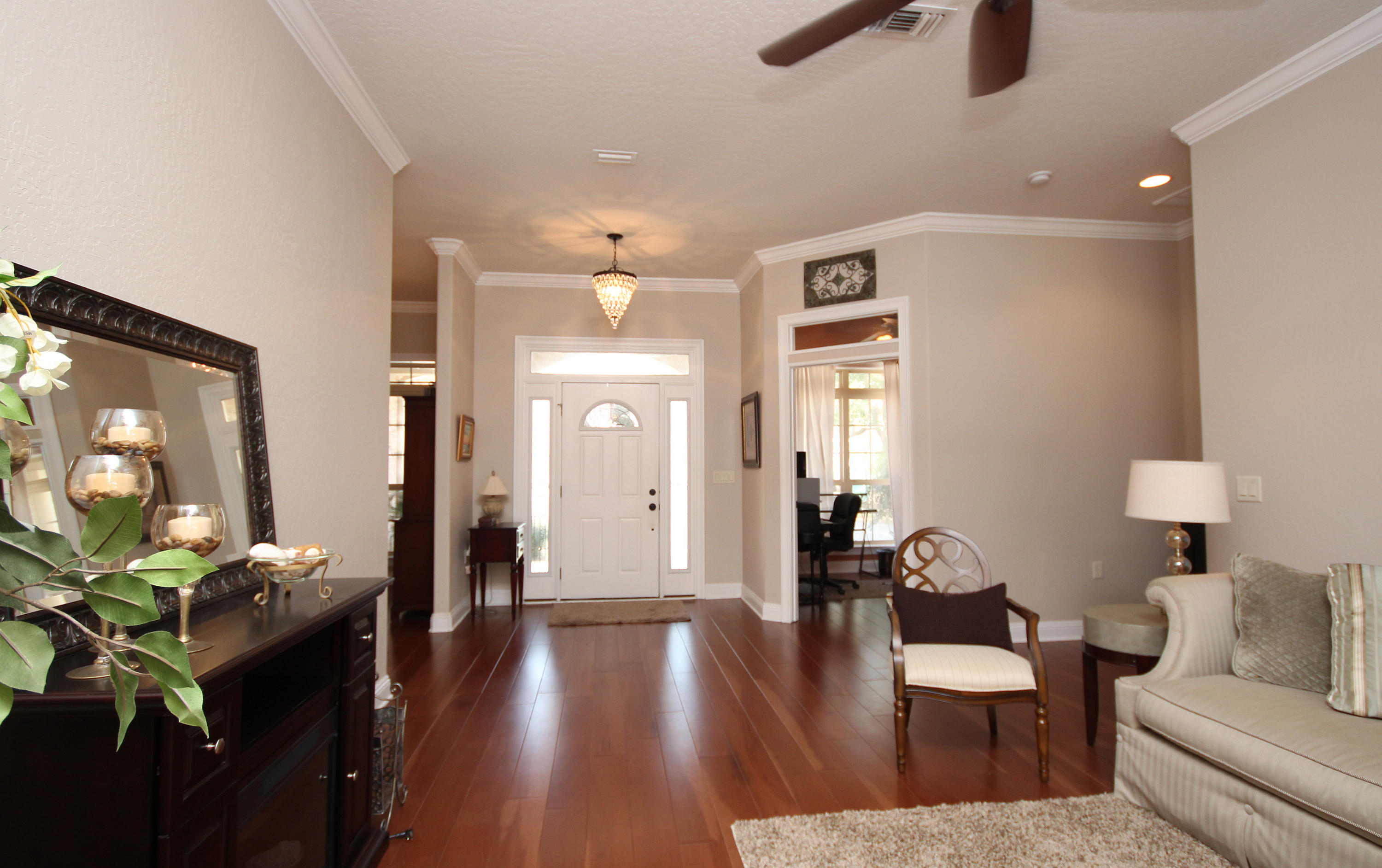 ROBLEDAL ESTATES - Residential