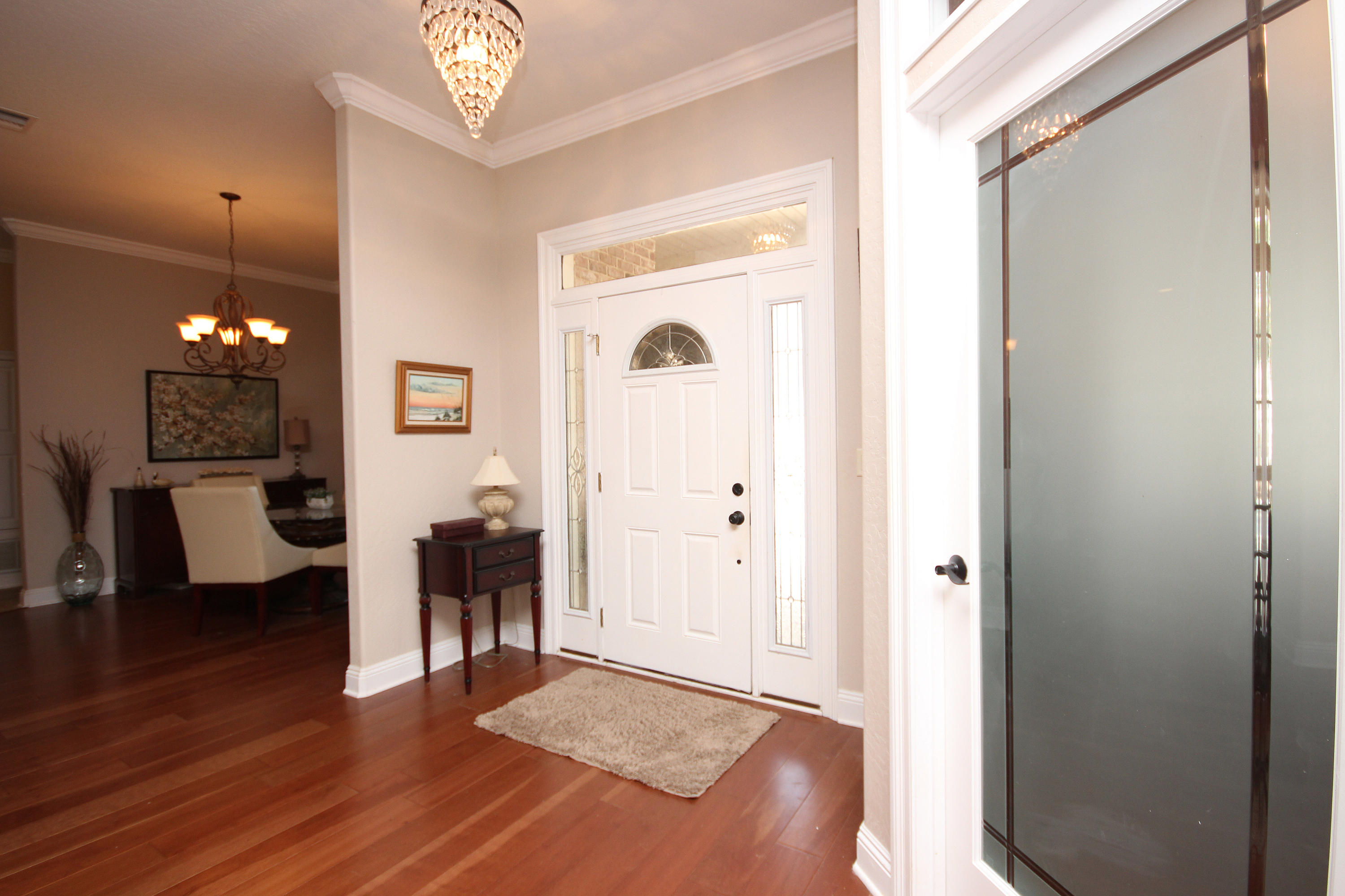 ROBLEDAL ESTATES - Residential