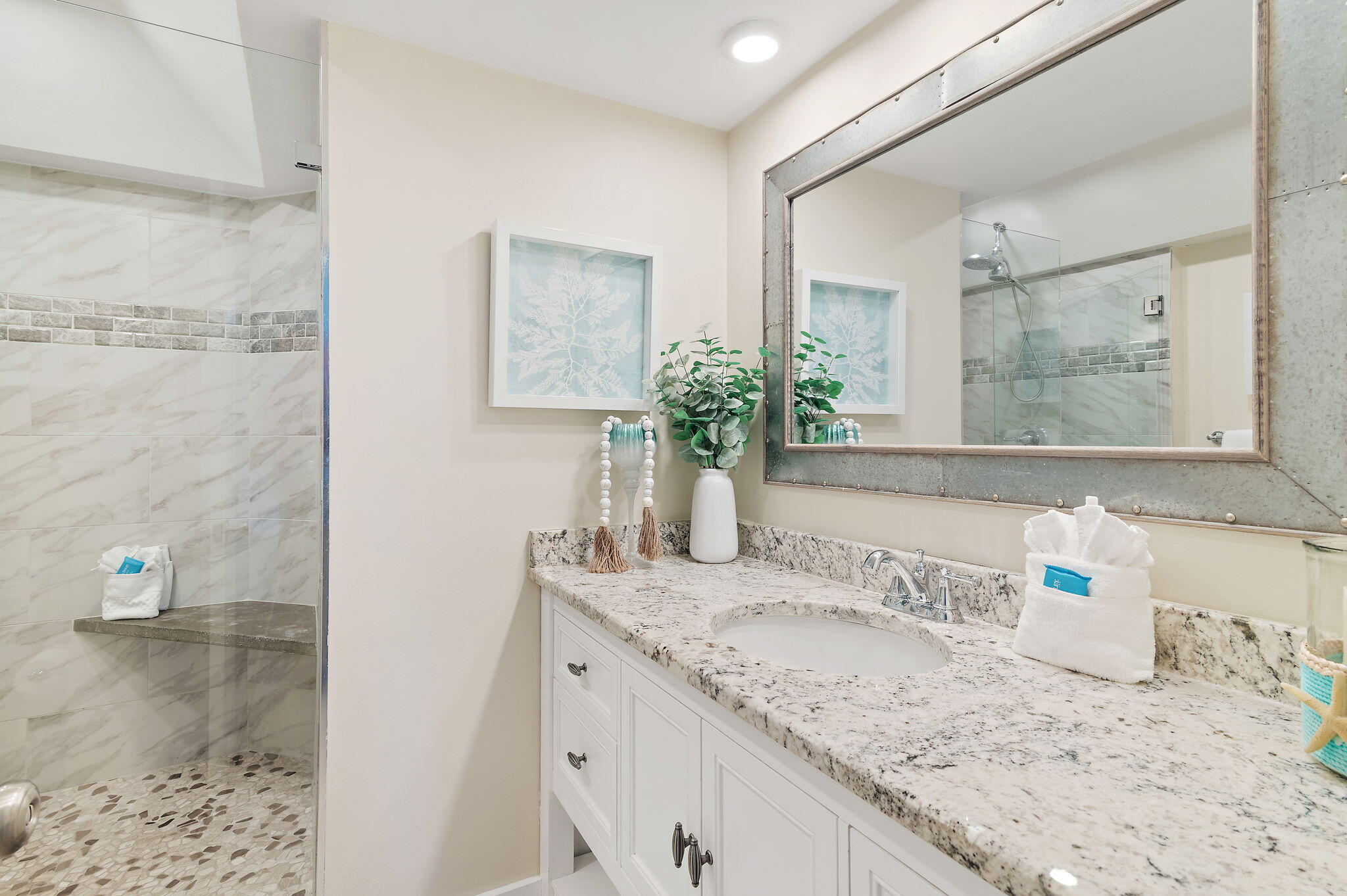 HIDDEN DUNES BEACH COTTAGES 1 - Residential