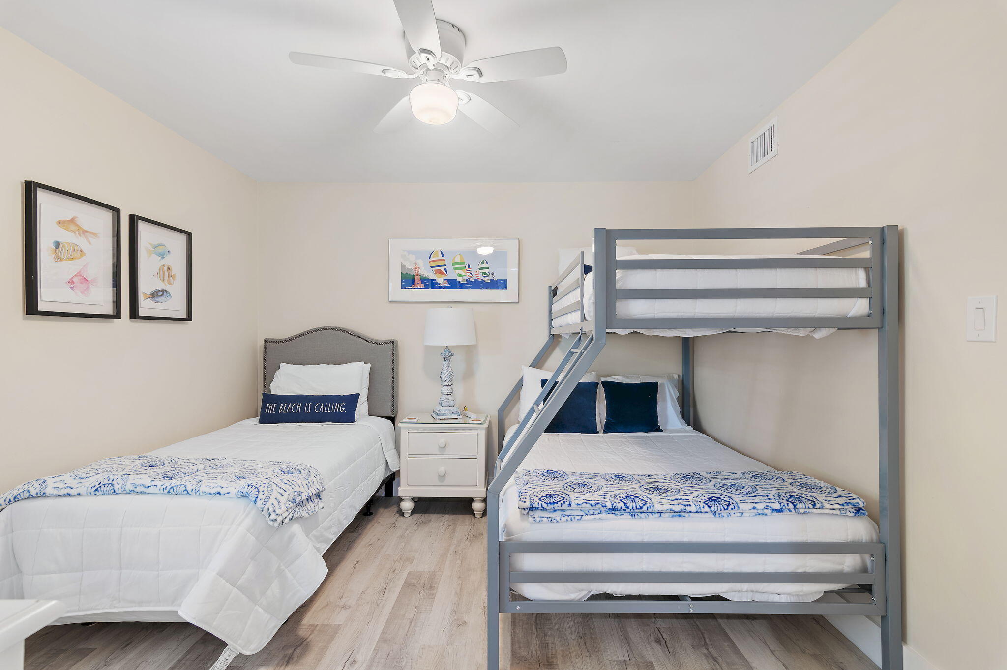 HIDDEN DUNES BEACH COTTAGES 1 - Residential