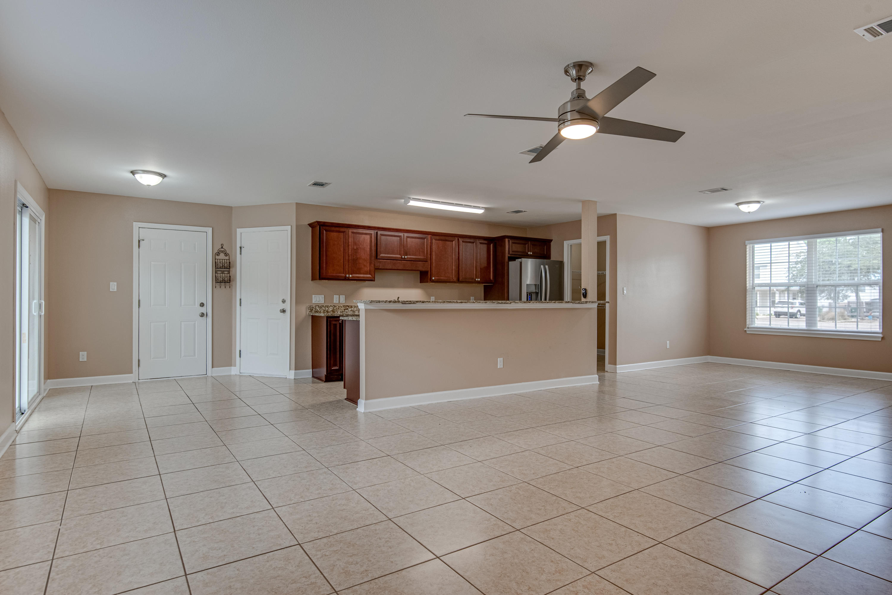 COUNTRY BREEZE ESTATES - Residential