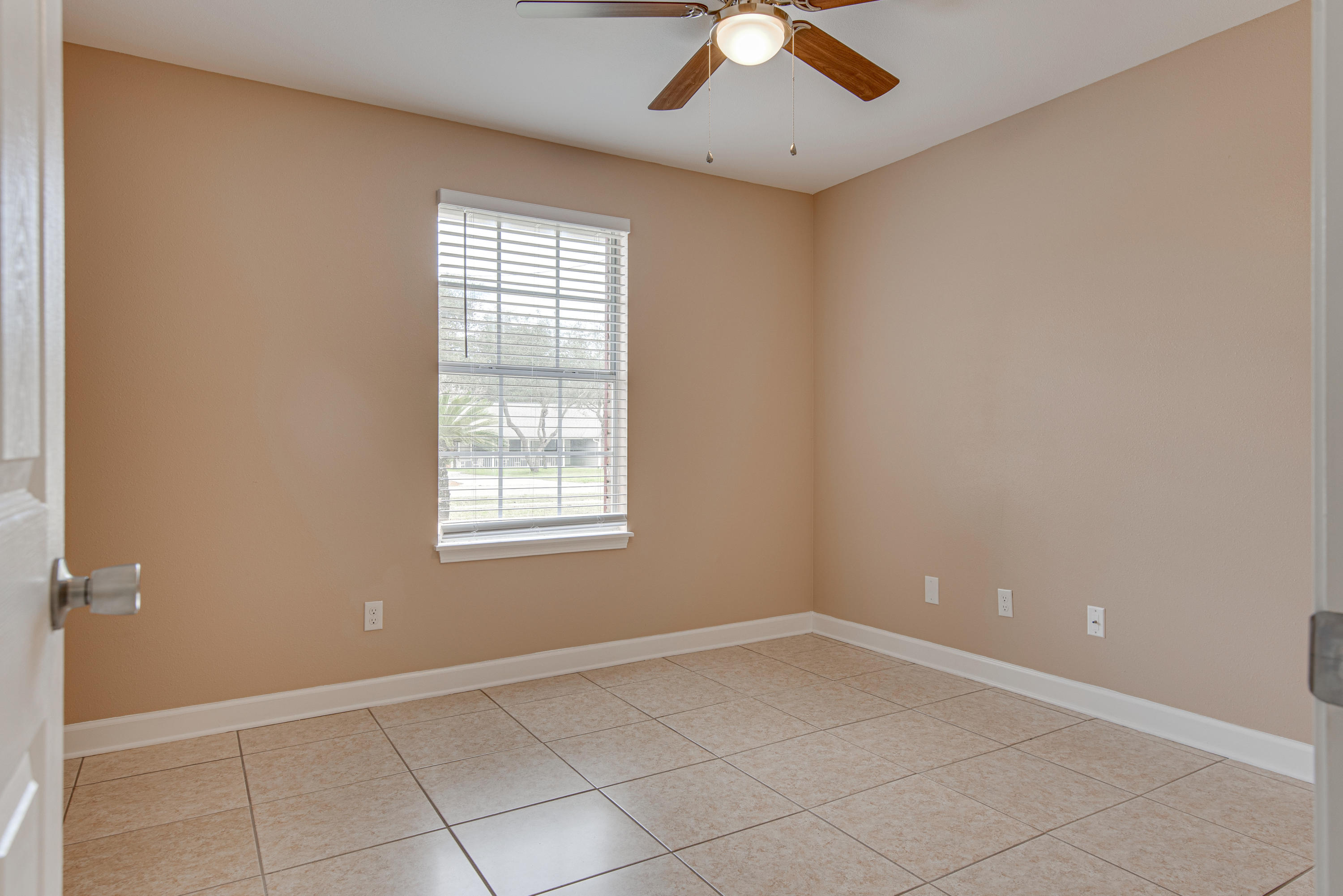 COUNTRY BREEZE ESTATES - Residential