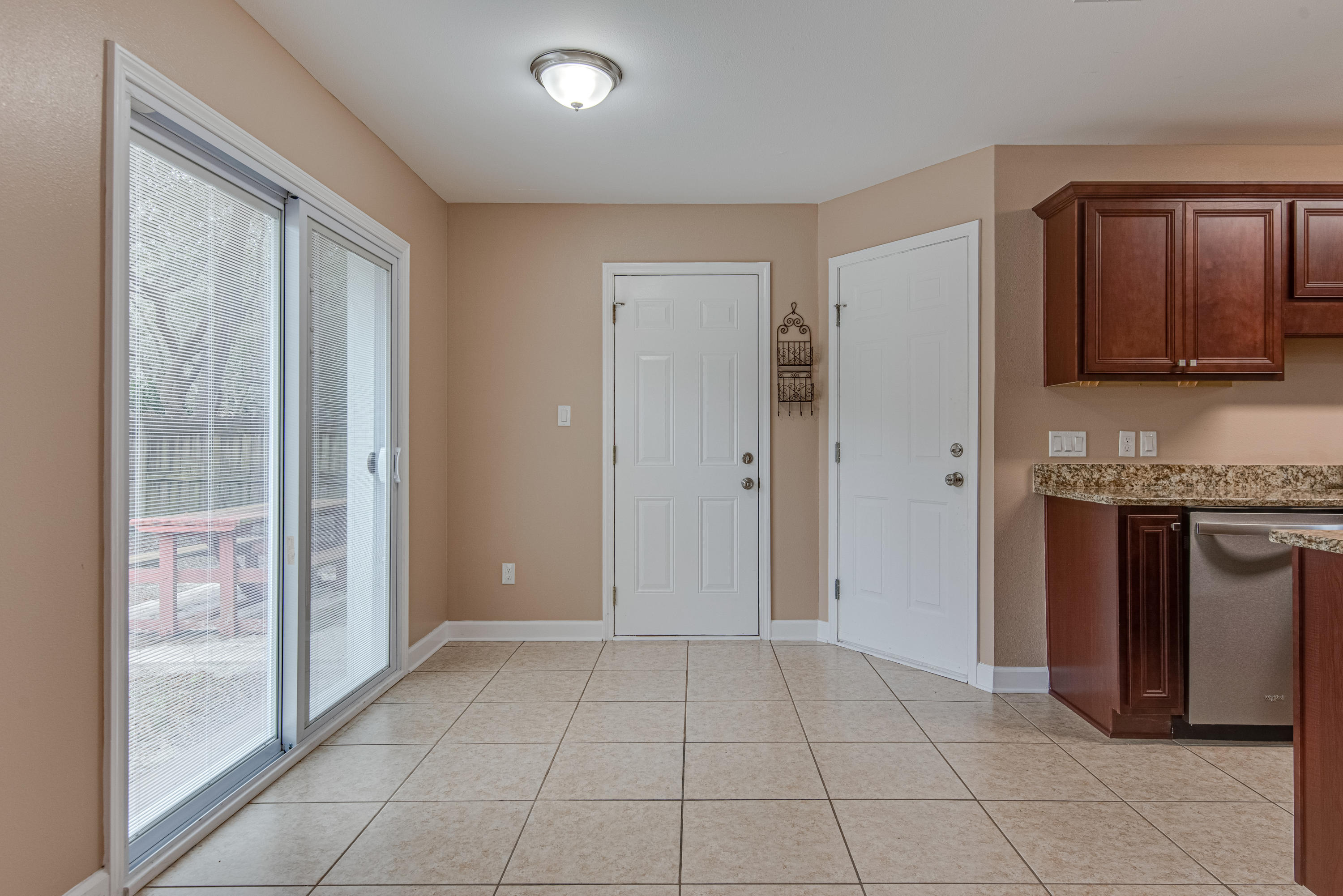 COUNTRY BREEZE ESTATES - Residential