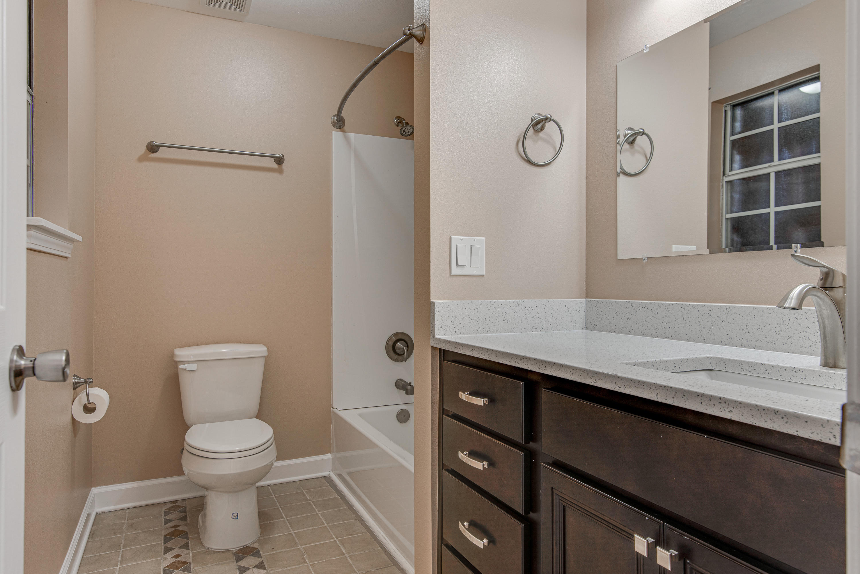 COUNTRY BREEZE ESTATES - Residential