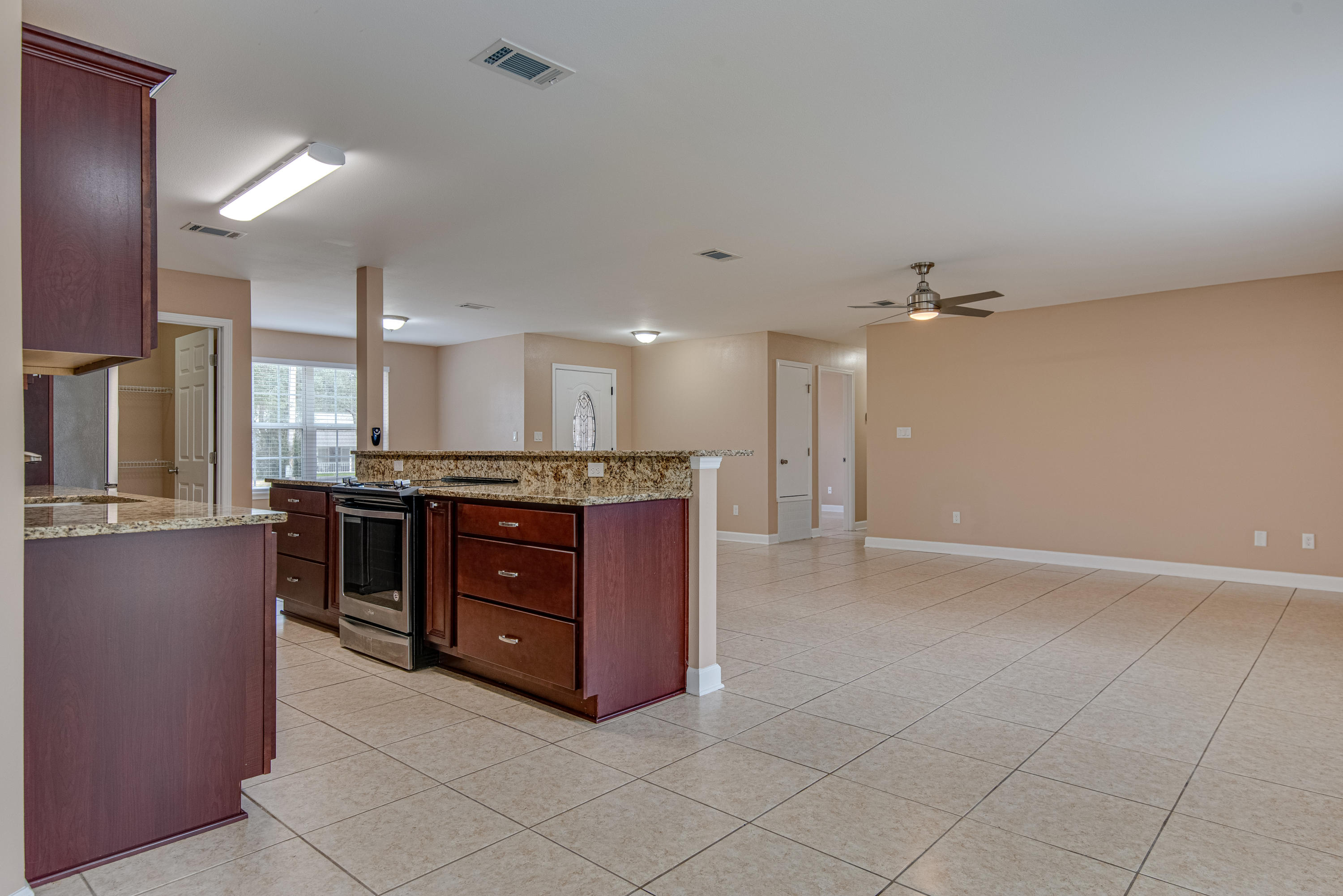 COUNTRY BREEZE ESTATES - Residential