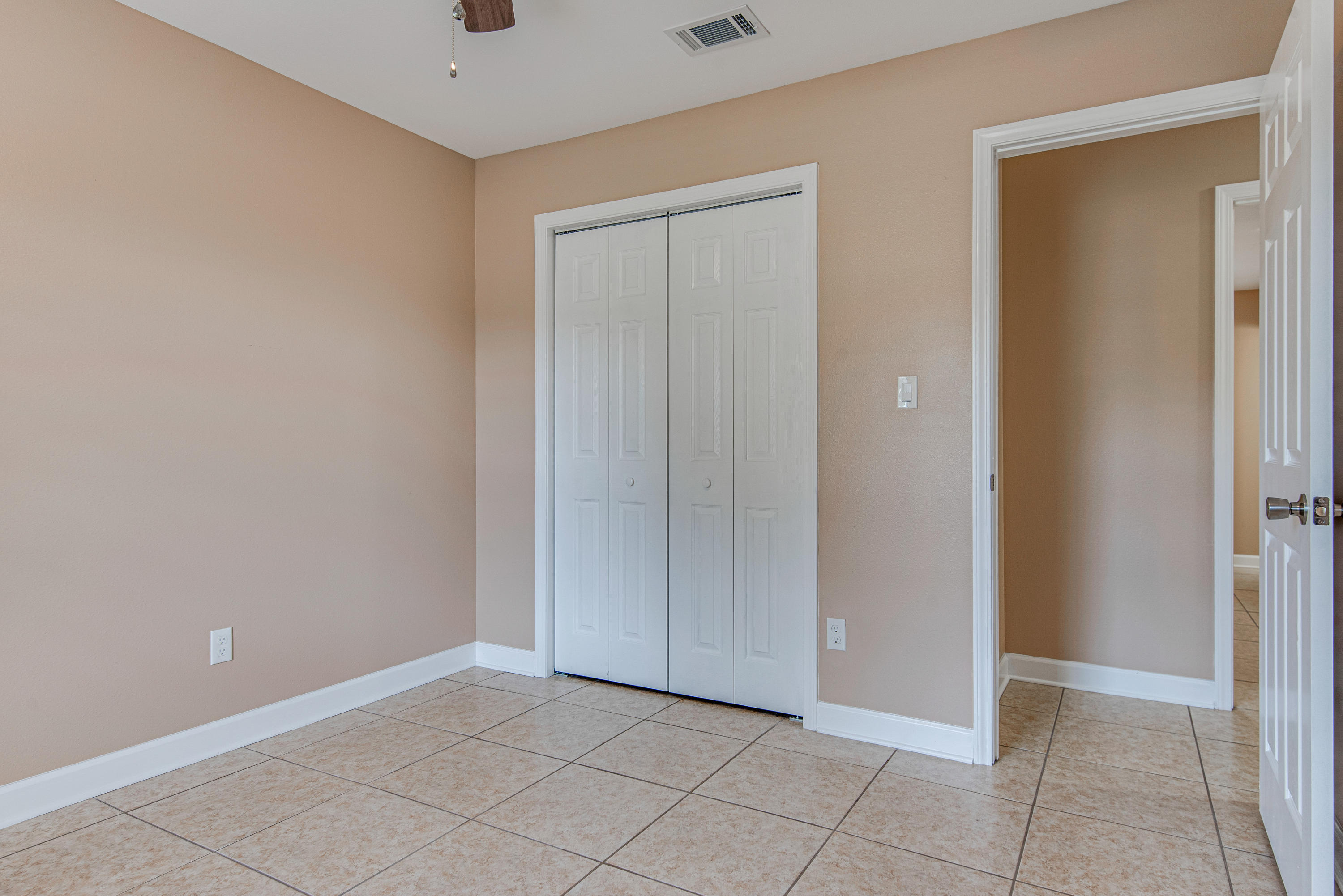 COUNTRY BREEZE ESTATES - Residential