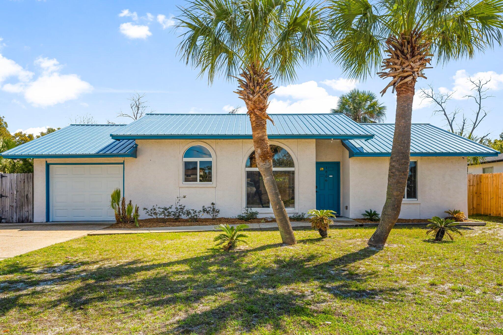 Great starter home, long term rental, or short term rental investment! This home is LIKE NEW and features ALL of the following:--NEW METAL ROOF--NEW GARAGE DOOR--NEW HVAC and ductwork--KITCHEN: New cabinets, backsplash, sink, countertops, lights, faucet, hardware, microwave insert/exhaust fan, drywall --DINING ROOM: All new drywall--MASTER BEDROOM: New ceiling and wall drywall, wall insulation, and door--MASTER BATH: New vanity, lights, tile, faucets, and door--HALL BATH: New vanity, new light, new faucet, new exhaust fan.--THROUGHOUT: * All new interior paint* All new insulation (roof and exterior walls blown in, interior walls rolled insulated)* All ceiling fans and lights are new. --EXTERIOR:
* 50% of wood fence is new.
* Patio cover and clothes line is new
Dishwashers, Stove, and Refrigerator included
Floors in all the main living areas are beautiful wood-look tile.
The garage has washer/dryer connections and attic access.
COME SEE THIS TODAY!
VACANT AND EASY TO SHOW!