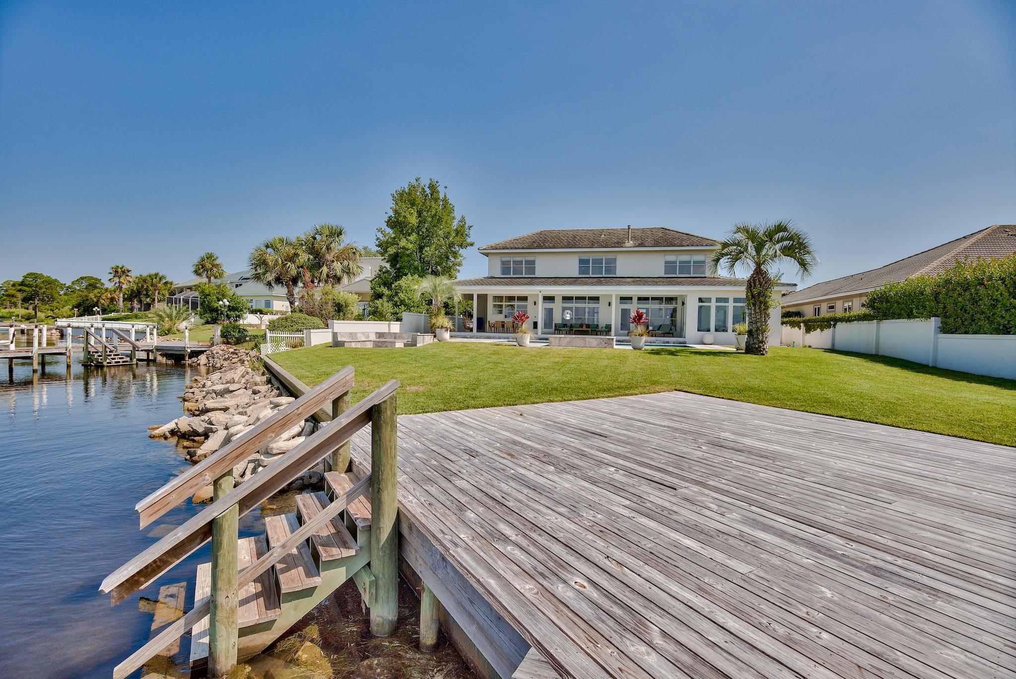 EMERALD BAY PH 1A - Residential
