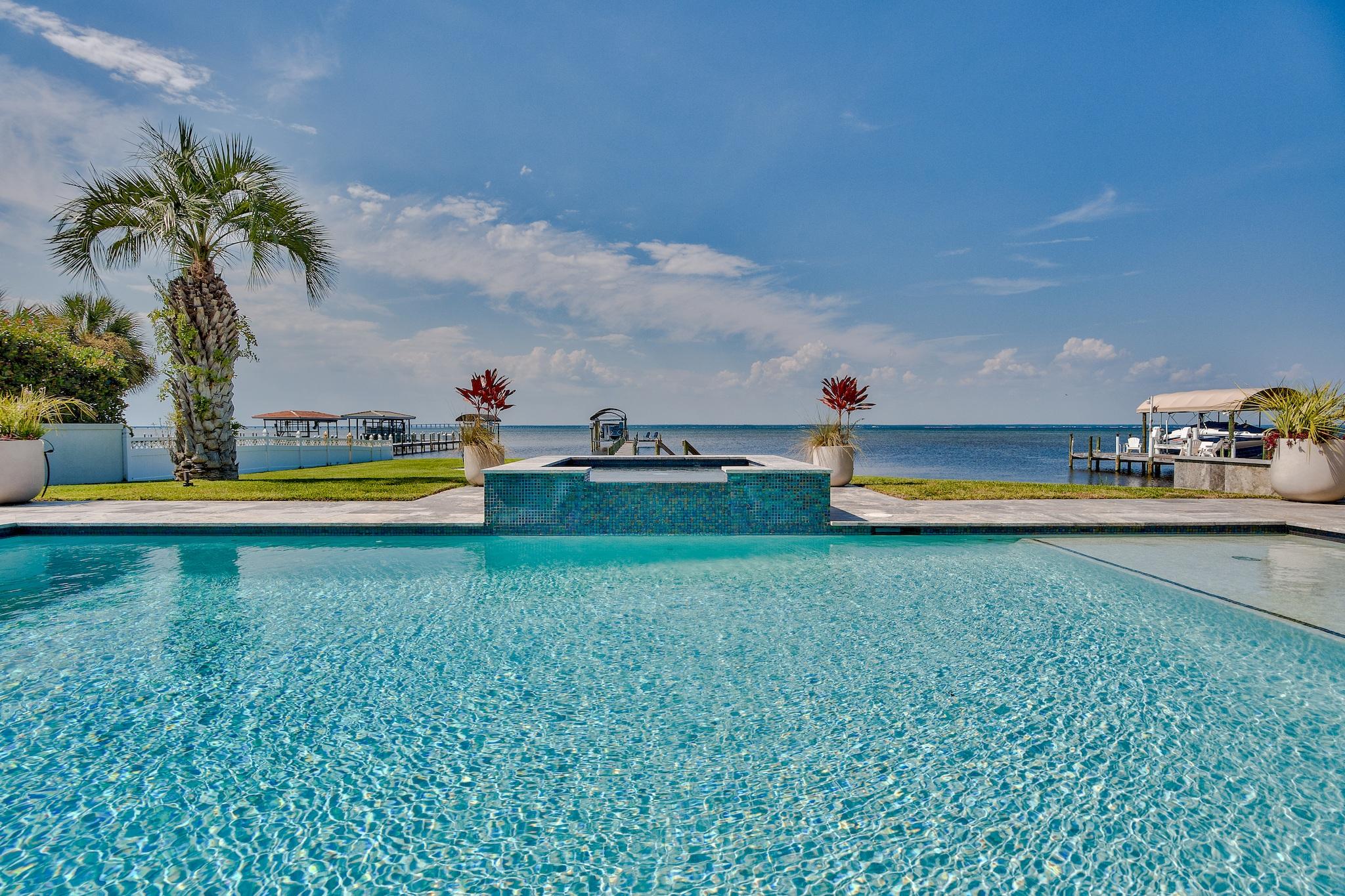 EMERALD BAY PH 1A - Residential
