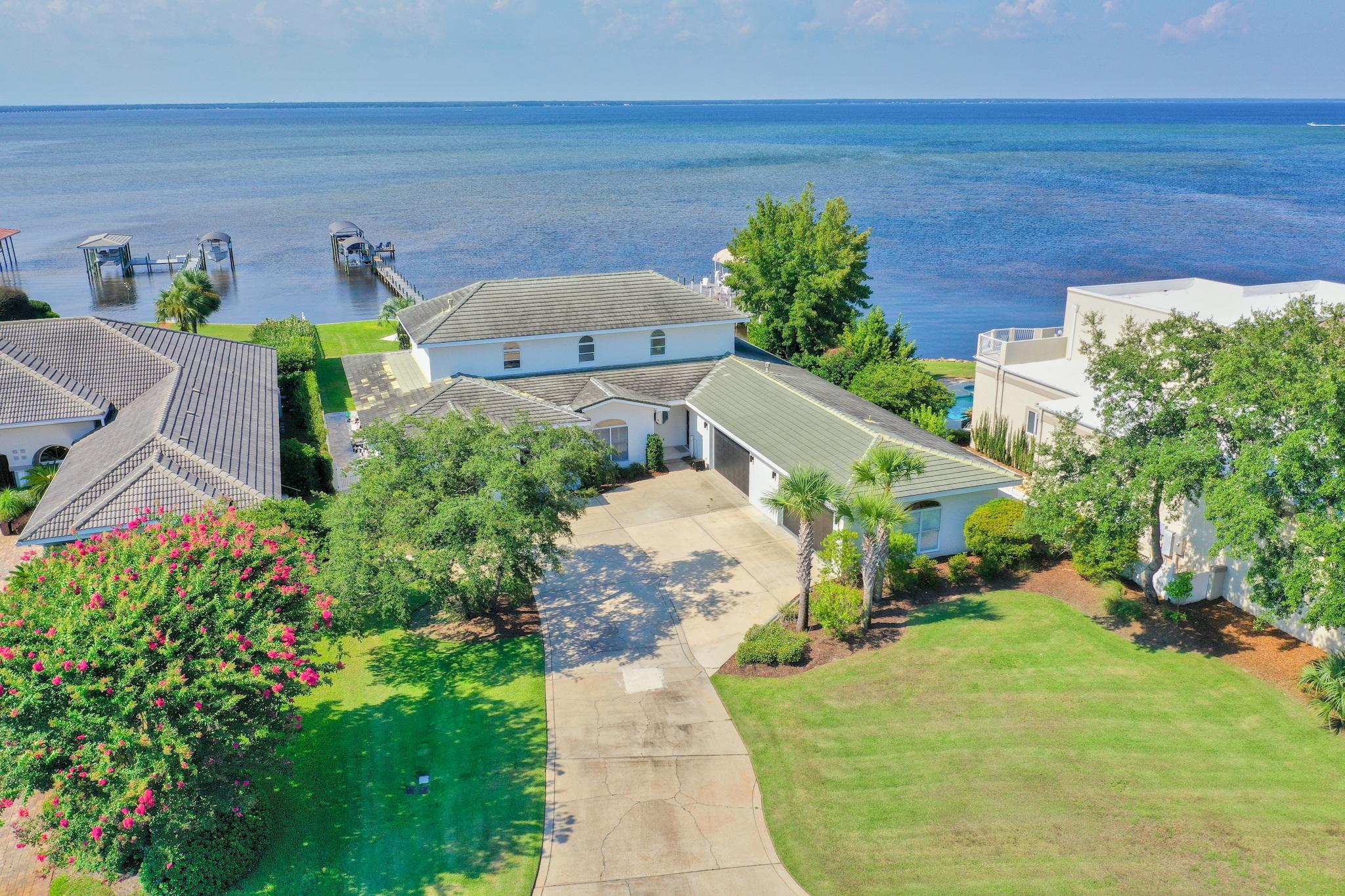 EMERALD BAY PH 1A - Residential
