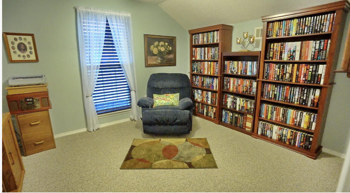 HUNTERS RUN S/D - Residential