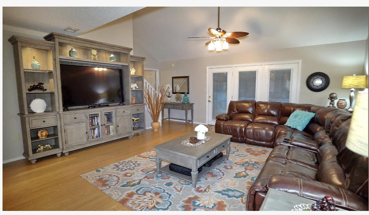 HUNTERS RUN S/D - Residential