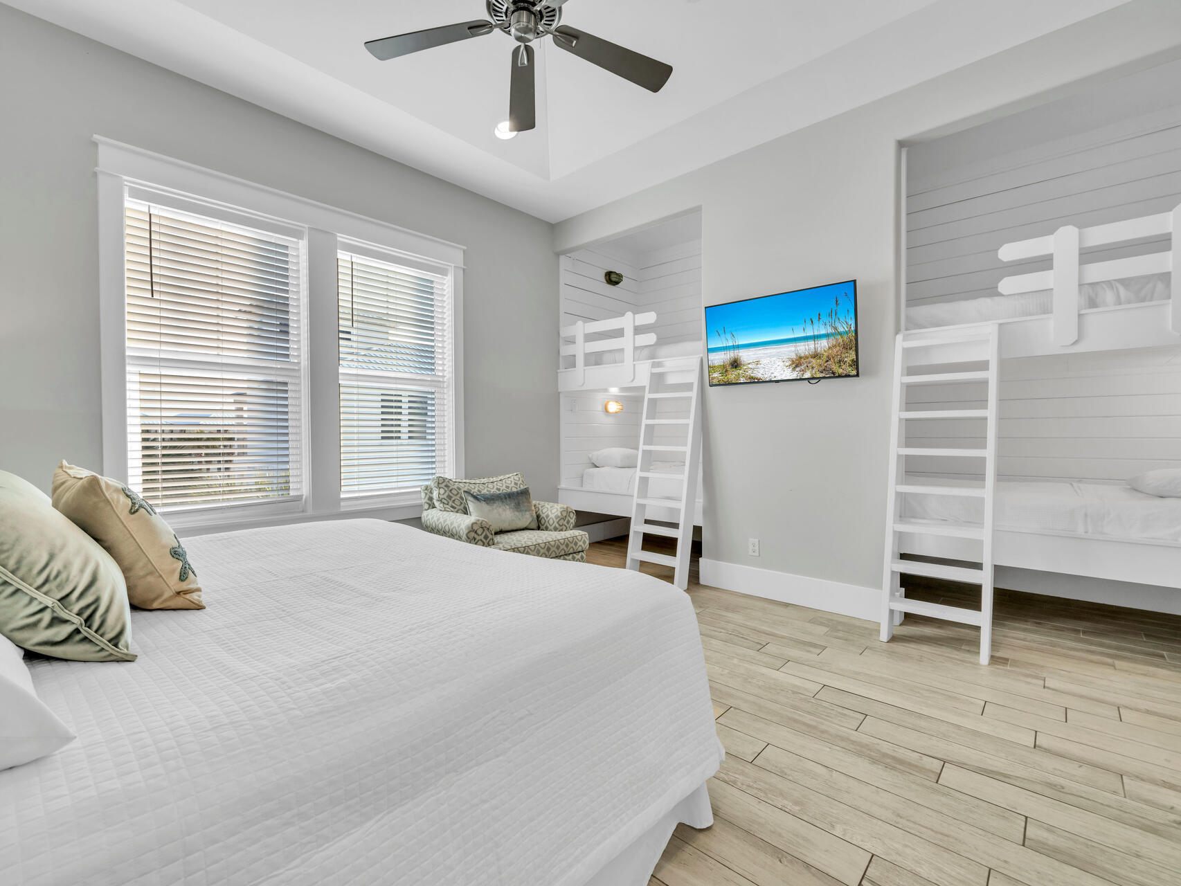 FRANGISTA BEACH 1ST ADDN - Residential
