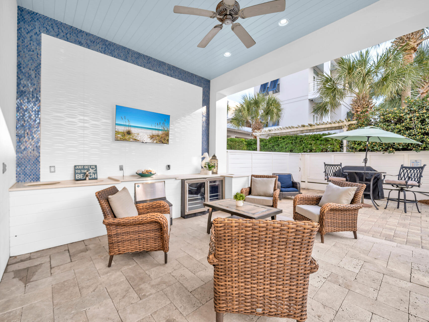 FRANGISTA BEACH 1ST ADDN - Residential