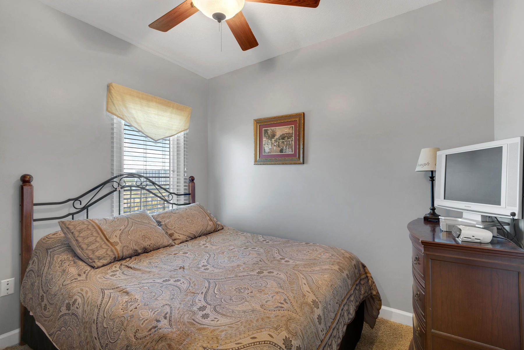 STERLING SHORES - Residential