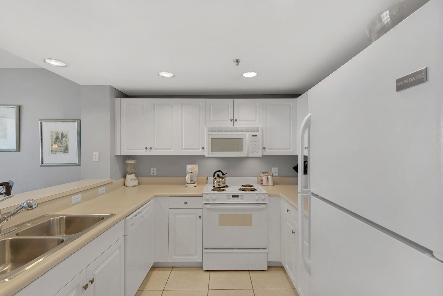 STERLING SHORES - Residential