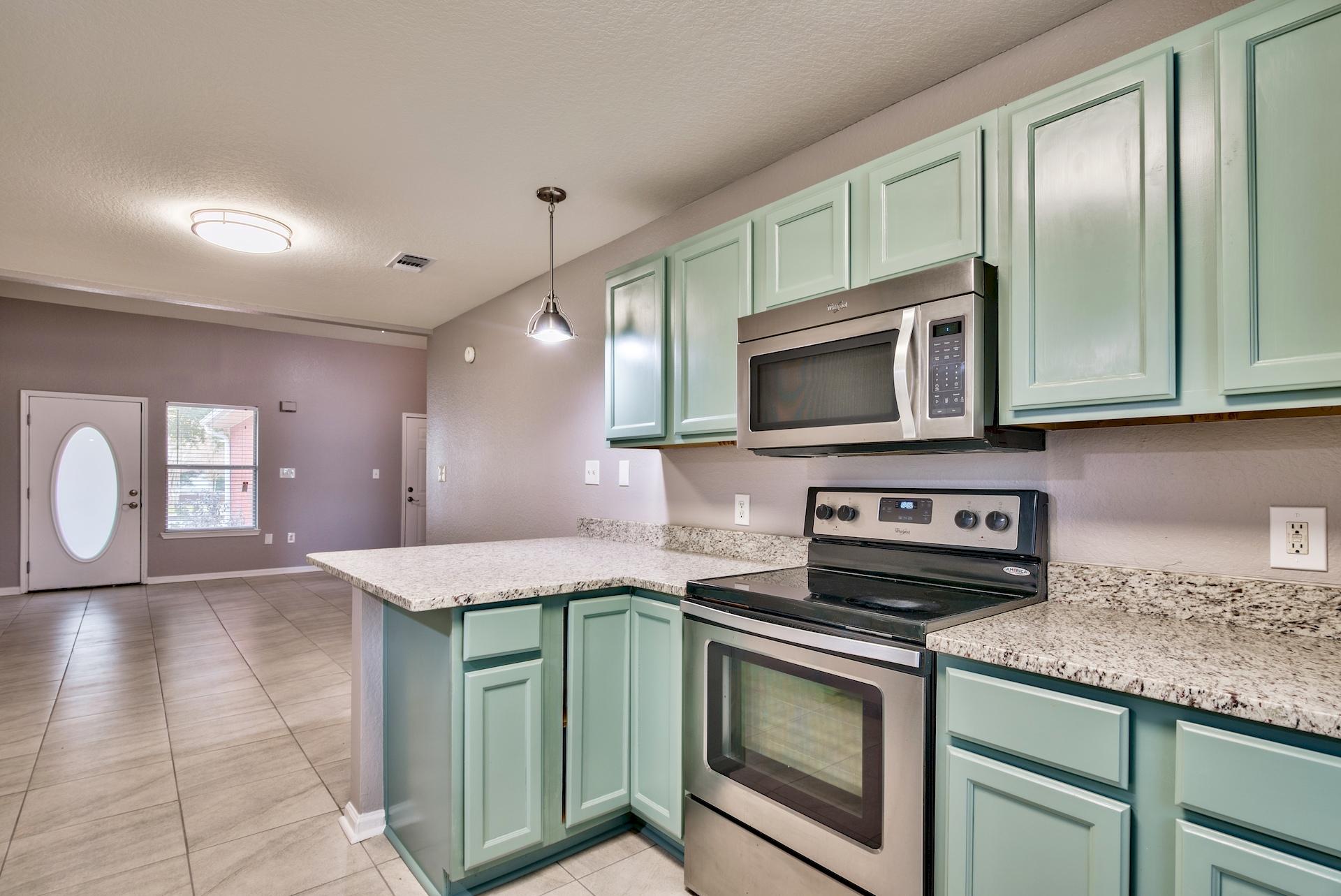 QUAIL HOLLOW - Residential