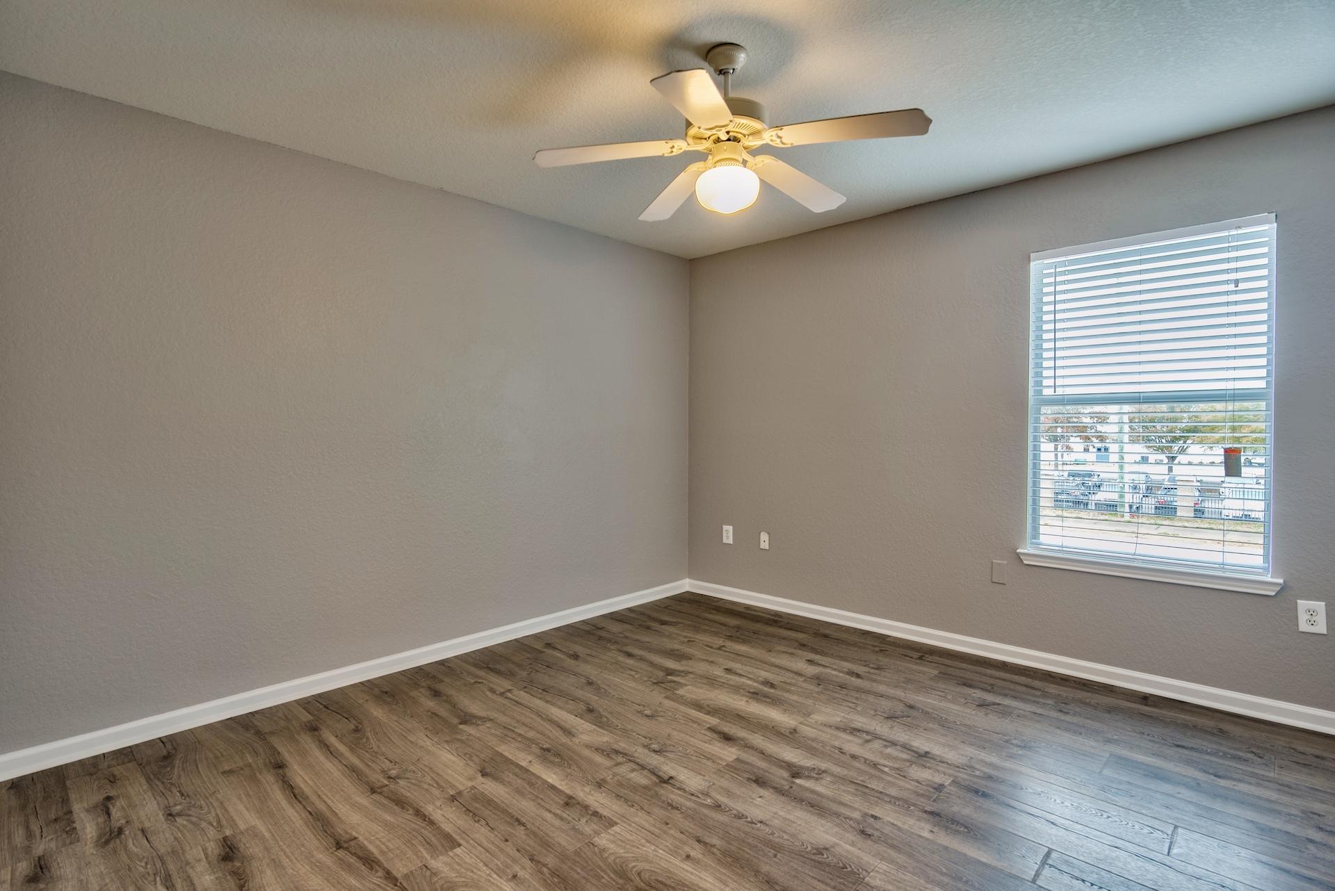 QUAIL HOLLOW - Residential