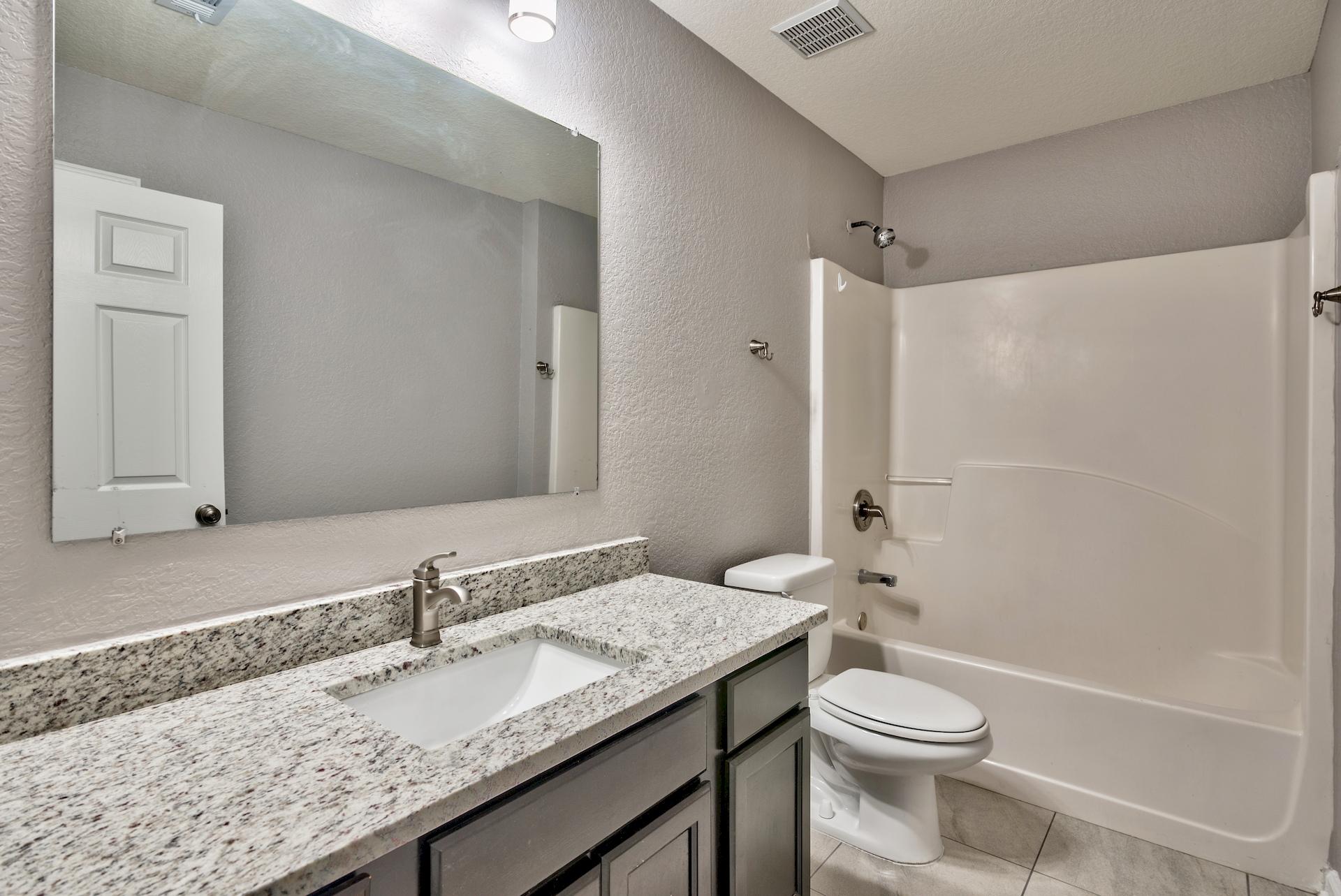 QUAIL HOLLOW - Residential