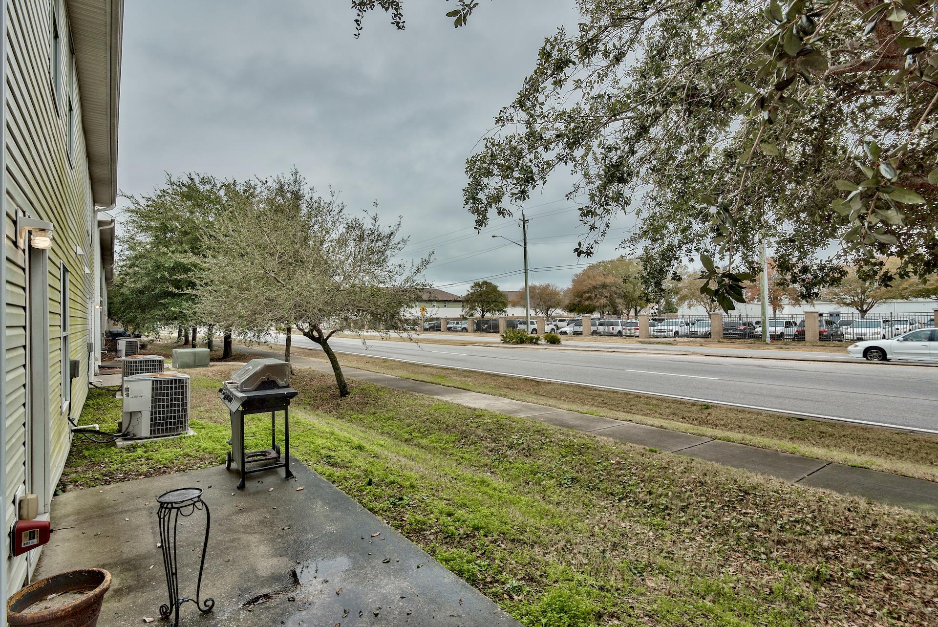 QUAIL HOLLOW - Residential