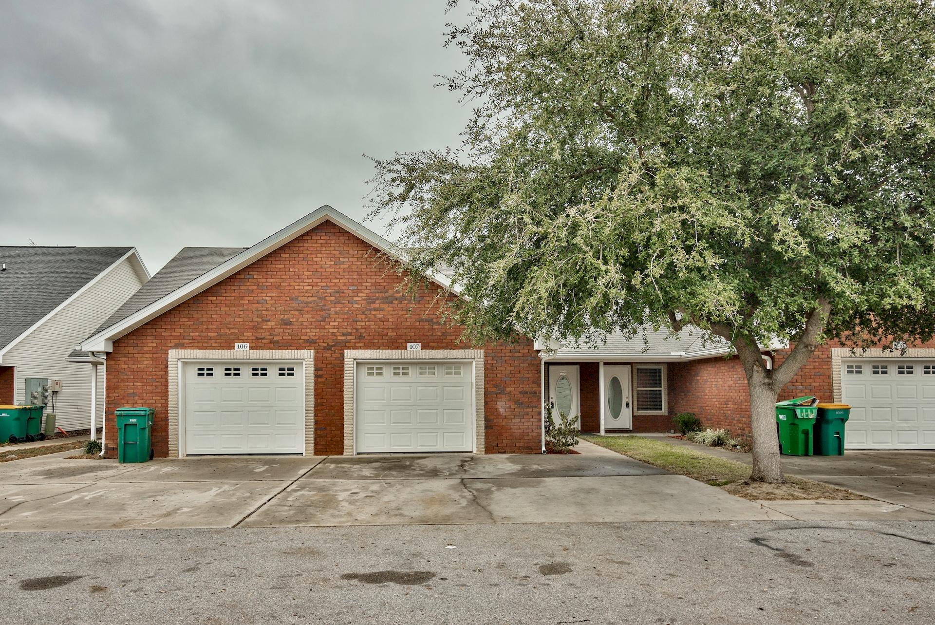 QUAIL HOLLOW - Residential