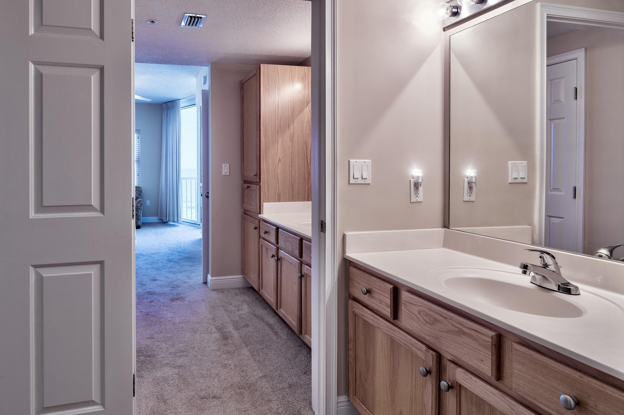 WATERS EDGE - Residential