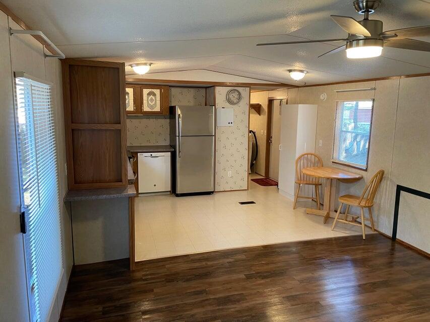 Metes and bounds - Residential Lease