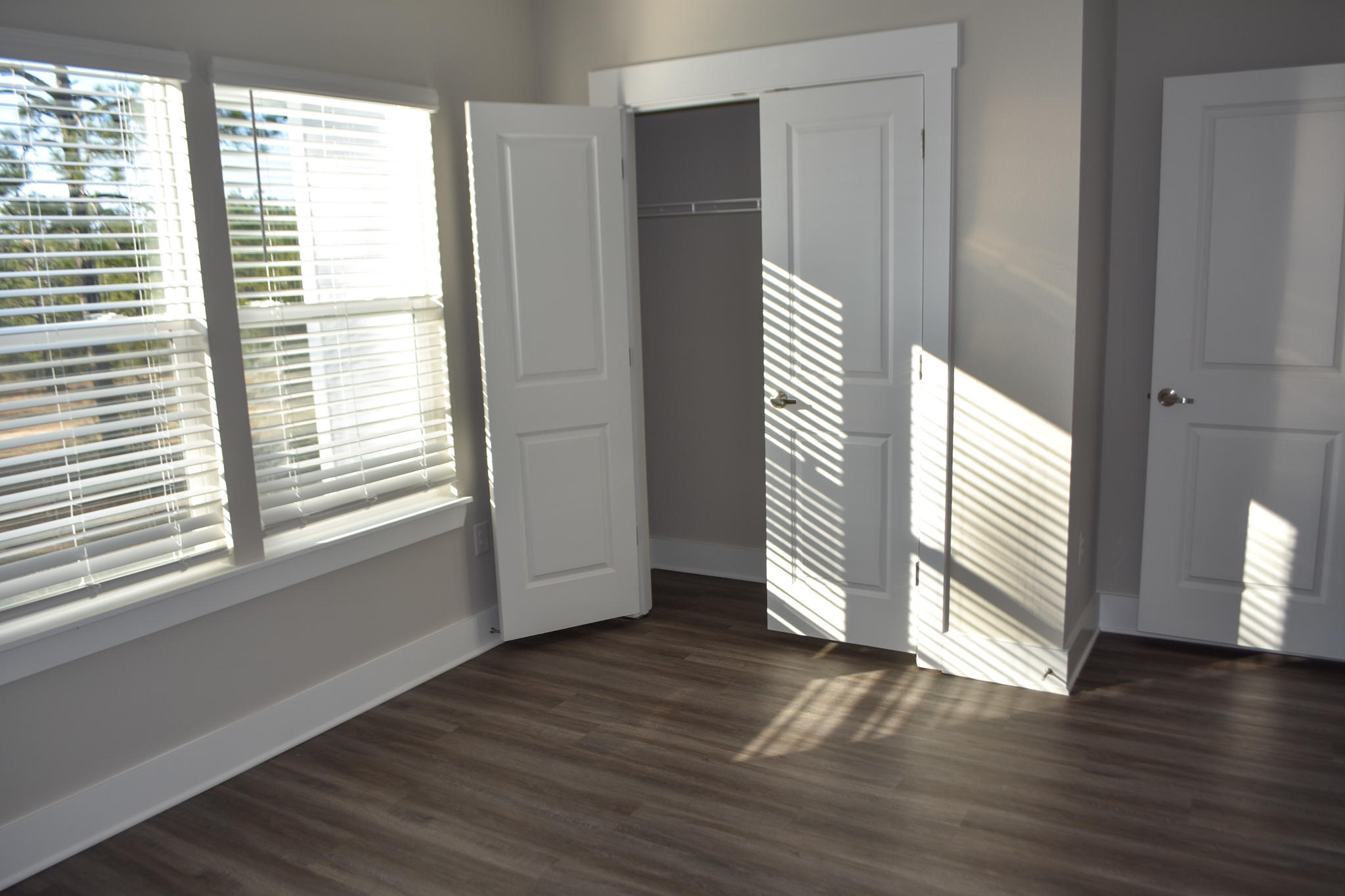 VERANDAS AT FREEPORT - Residential Lease