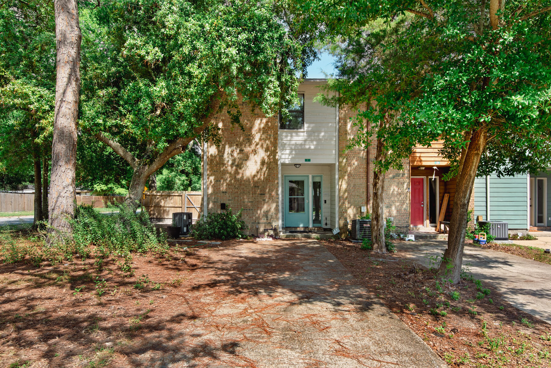 Admire the charm and comfort of this delightful townhouse at 3 Deal Avenue Northwest, Unit F, nestled in the heart of Fort Walton Beach, FL. This inviting 1160 sq ft home offers an ideal blend of cozy living and modern convenience, perfect for a fresh start or a new chapter. With two spacious bedrooms, you'll find plenty of room to relax and unwind after a day of exploring the nearby stunning beaches. The thoughtfully designed 1.5 baths ensure both privacy and functionality for you and your guests. Imagine preparing delicious meals in a brand new kitchen that has just been updated. Large windows invite abundant natural light, creating a warm and inviting atmosphere throughout the home. Step outside to experience the fenced in yard and privacy of being the end unit. Quality pet friendly rentals can be hard to find but this one takes your large dogs (up to 75lb) and cats. With an approved pet application, owner will allow dogs (up to 75 lbs) with a one time $350 non-refundable fee per pet and $10 per pet per month. All Coastal Realty Services residents are enrolled in the Resident Benefits Package which includes renters insurance, HVAC air filter delivery, a rewards program, and more!
Please contact the office (not the listing agent below) directly at 850.244.2100 for additional information. Showings can be scheduled via the website www.CoastalRealtyServices.com. Prior to us processing an application on a rental property, we do require the rental to be viewed by the applicant or a representative of the applicant.