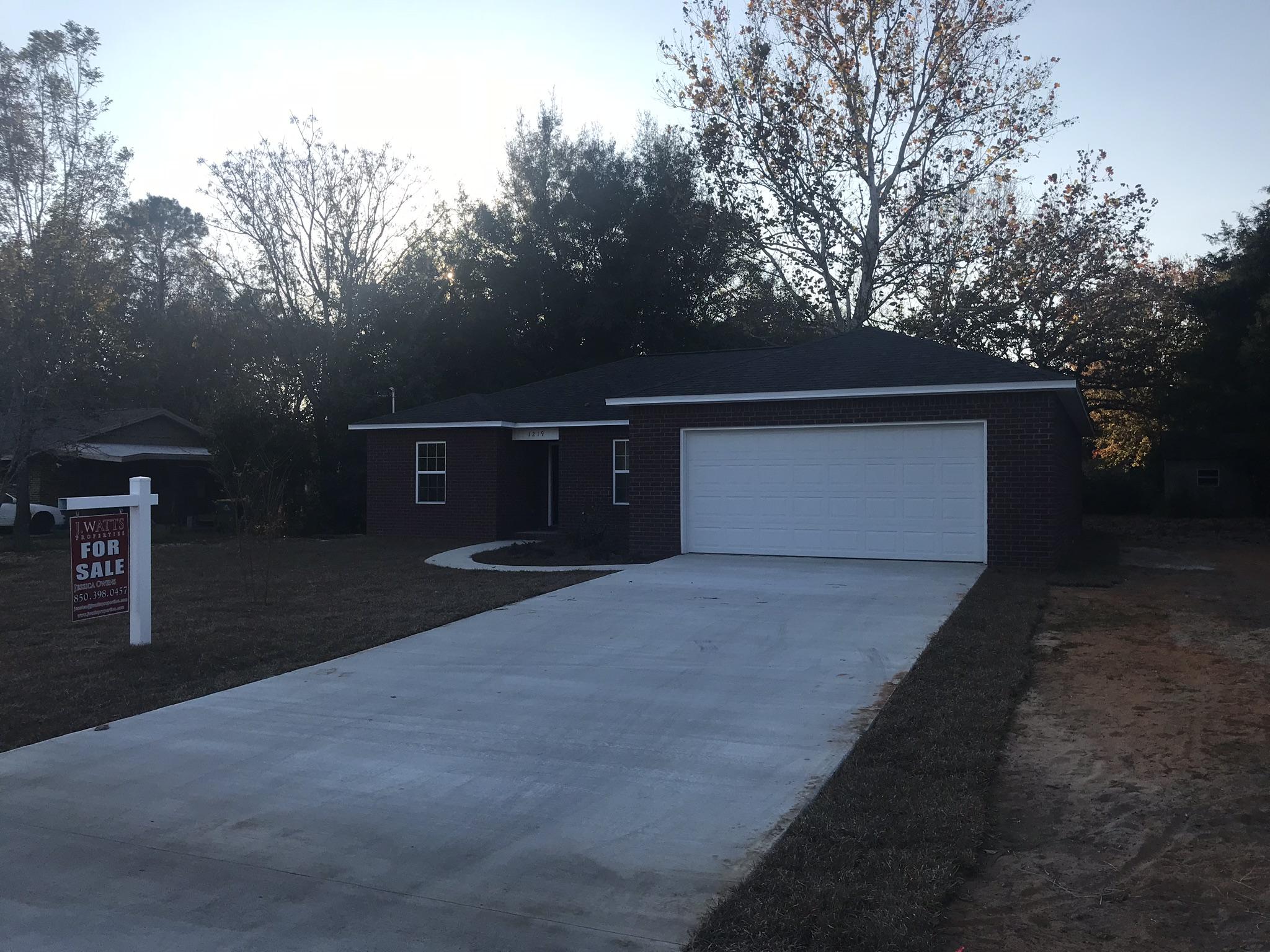 ADAMS POWELL EAST - Residential