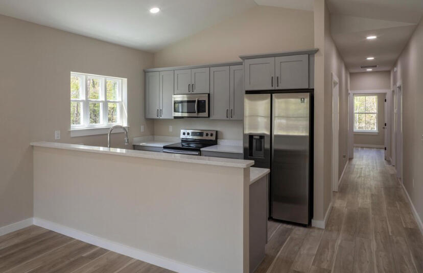 OAKWOOD LAKES ESTATES - Residential