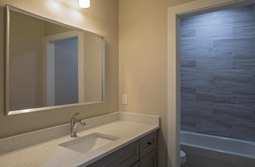 OAKWOOD LAKES ESTATES - Residential