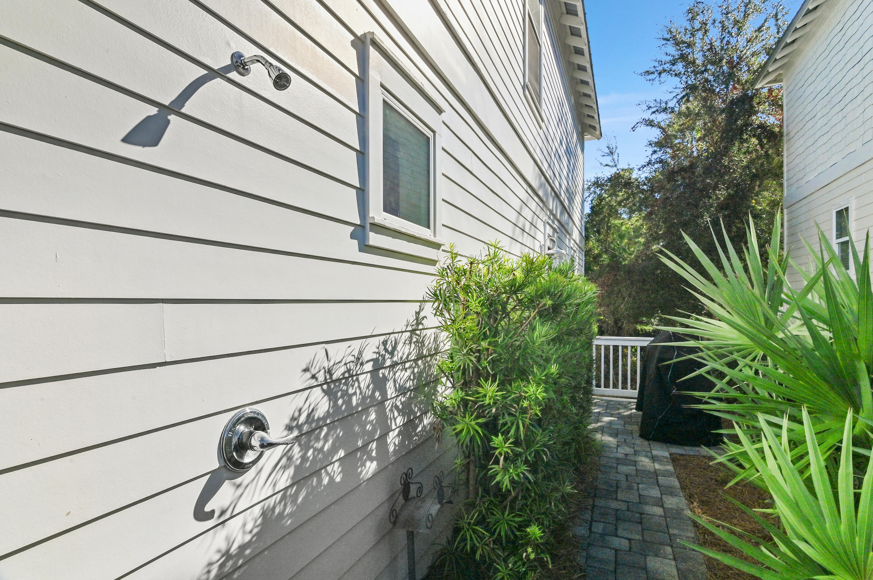 SHADOW PINES - Residential